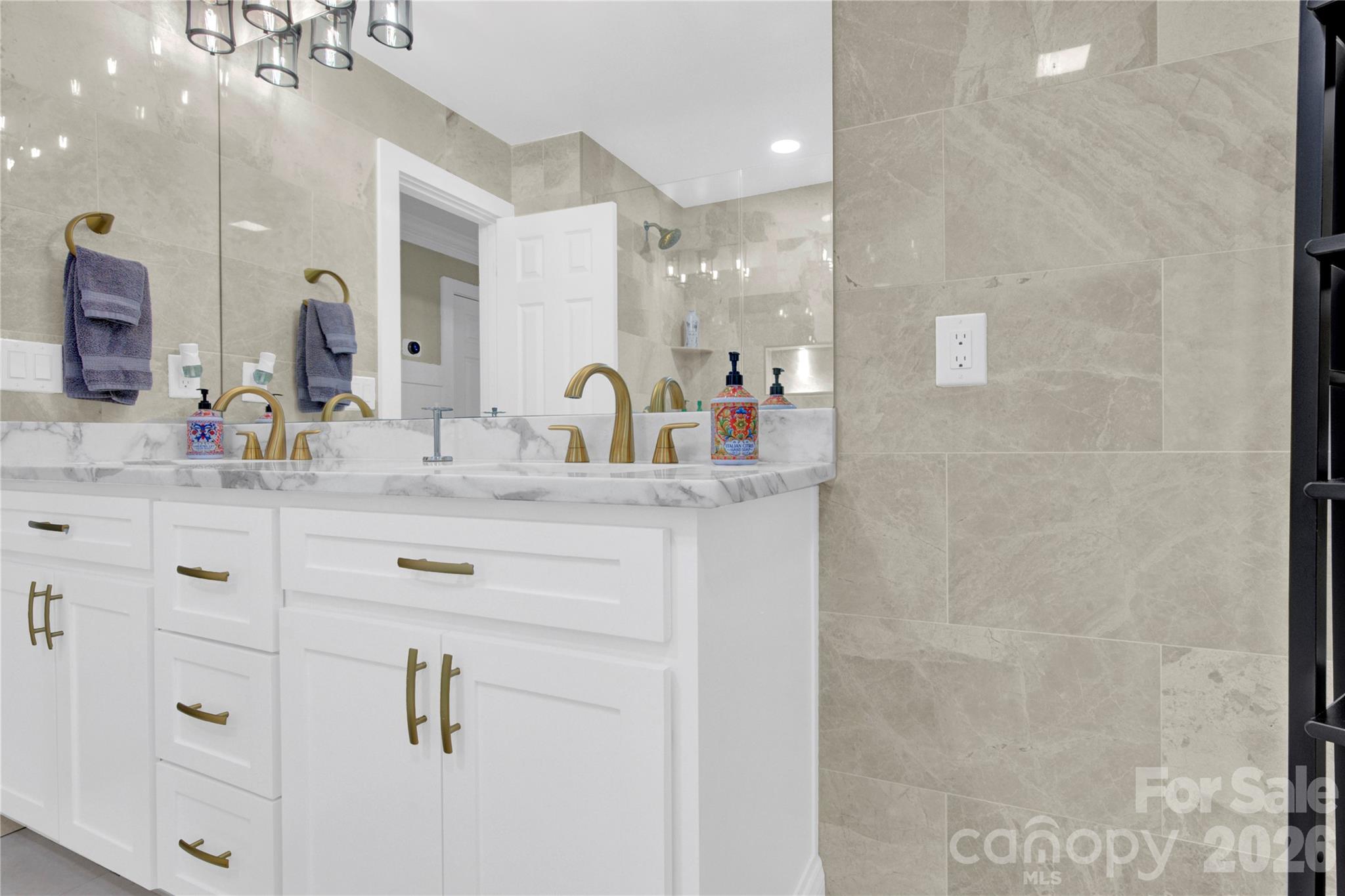 6639 Ronda Avenue Property Photo 37