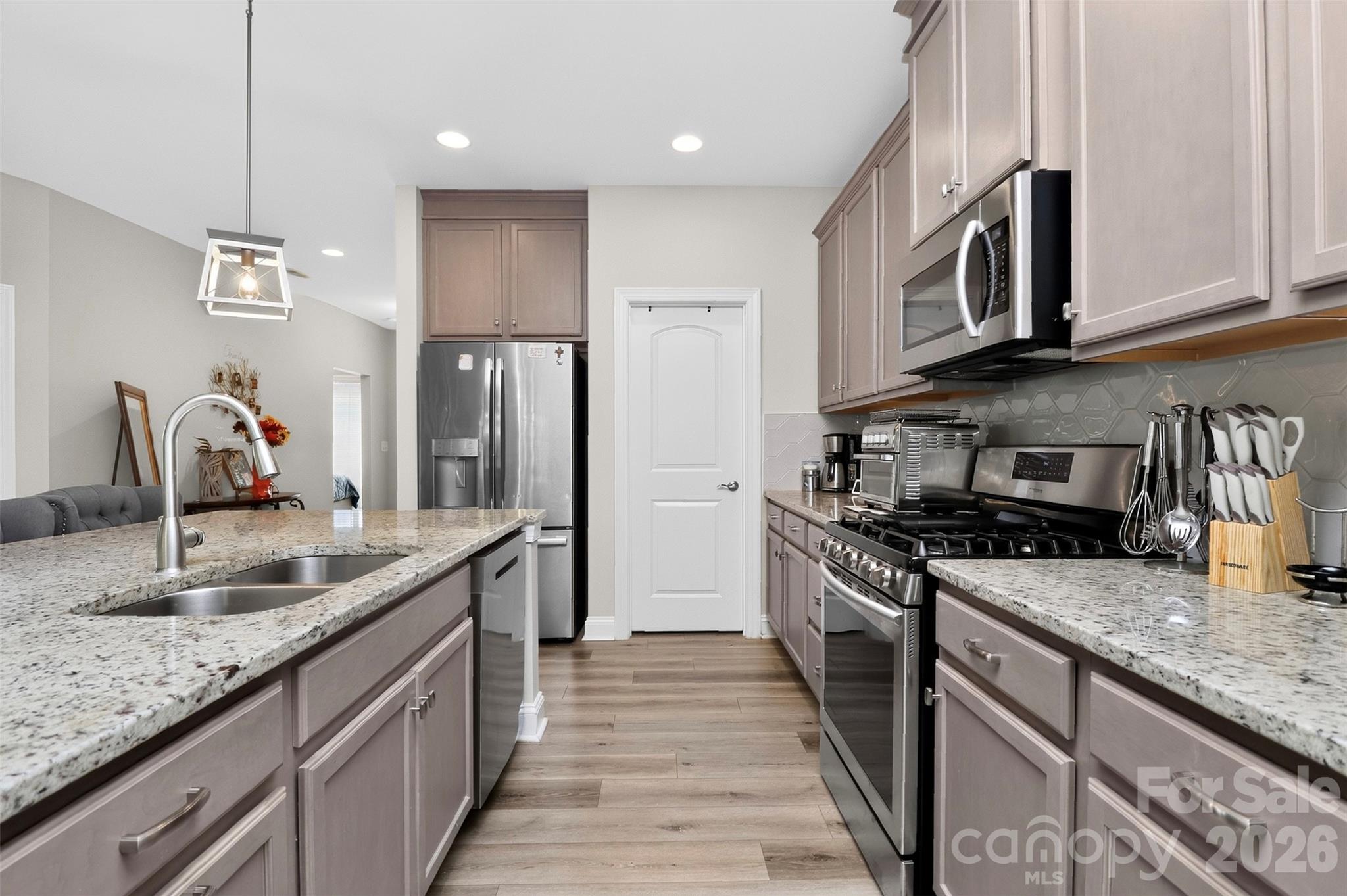 1407 Curling Creek Drive Property Photo 19