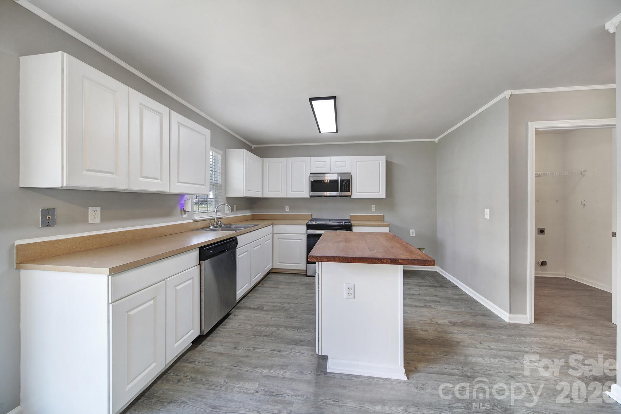 5228 Moonlight Trail Property Photo 13