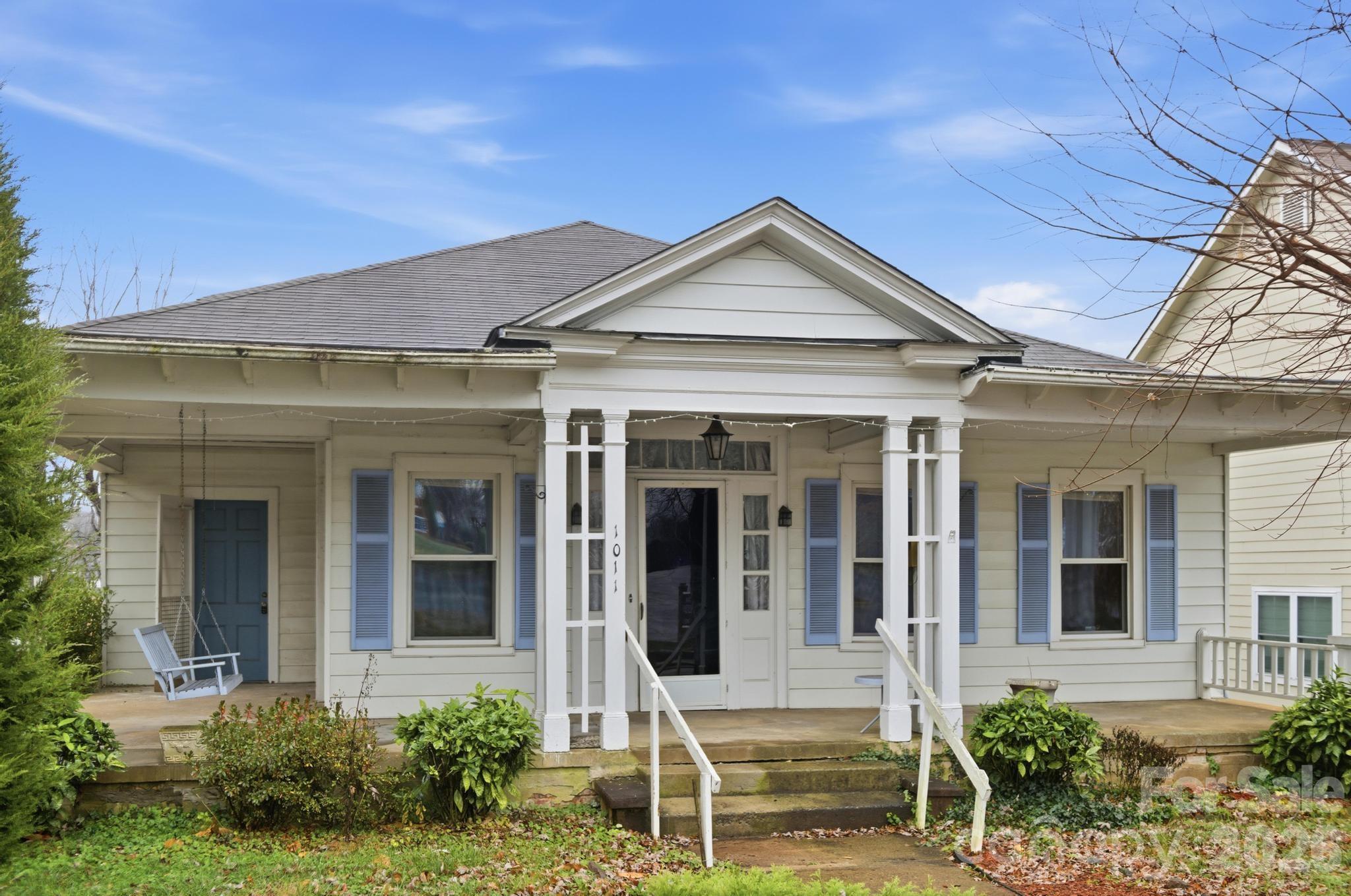 1011 Ashe Avenue Property Photo 1