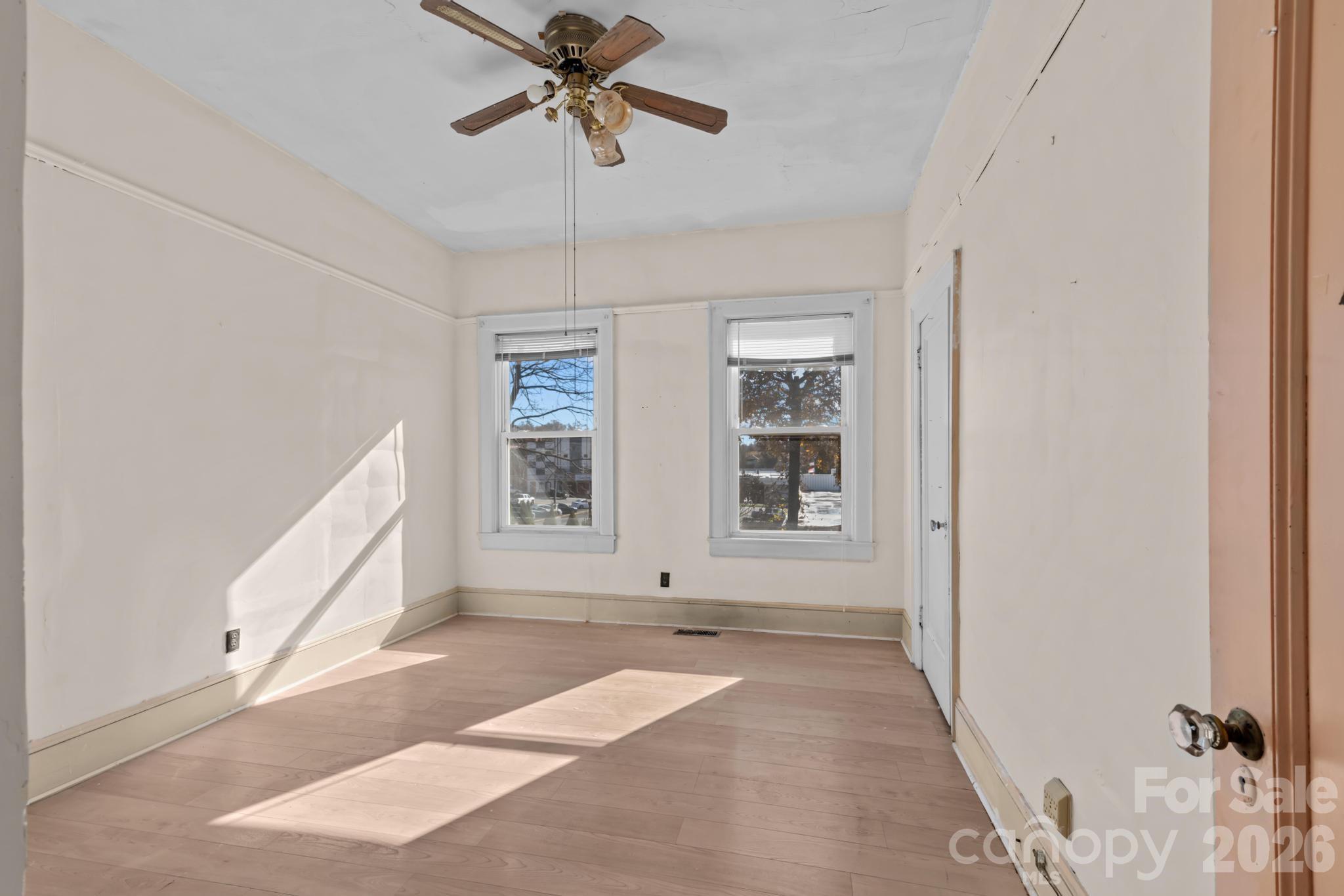 1011 Ashe Avenue Property Photo 20