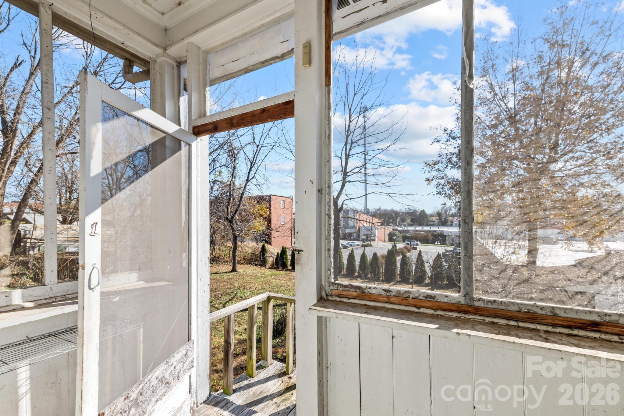 1011 Ashe Avenue Property Photo 23