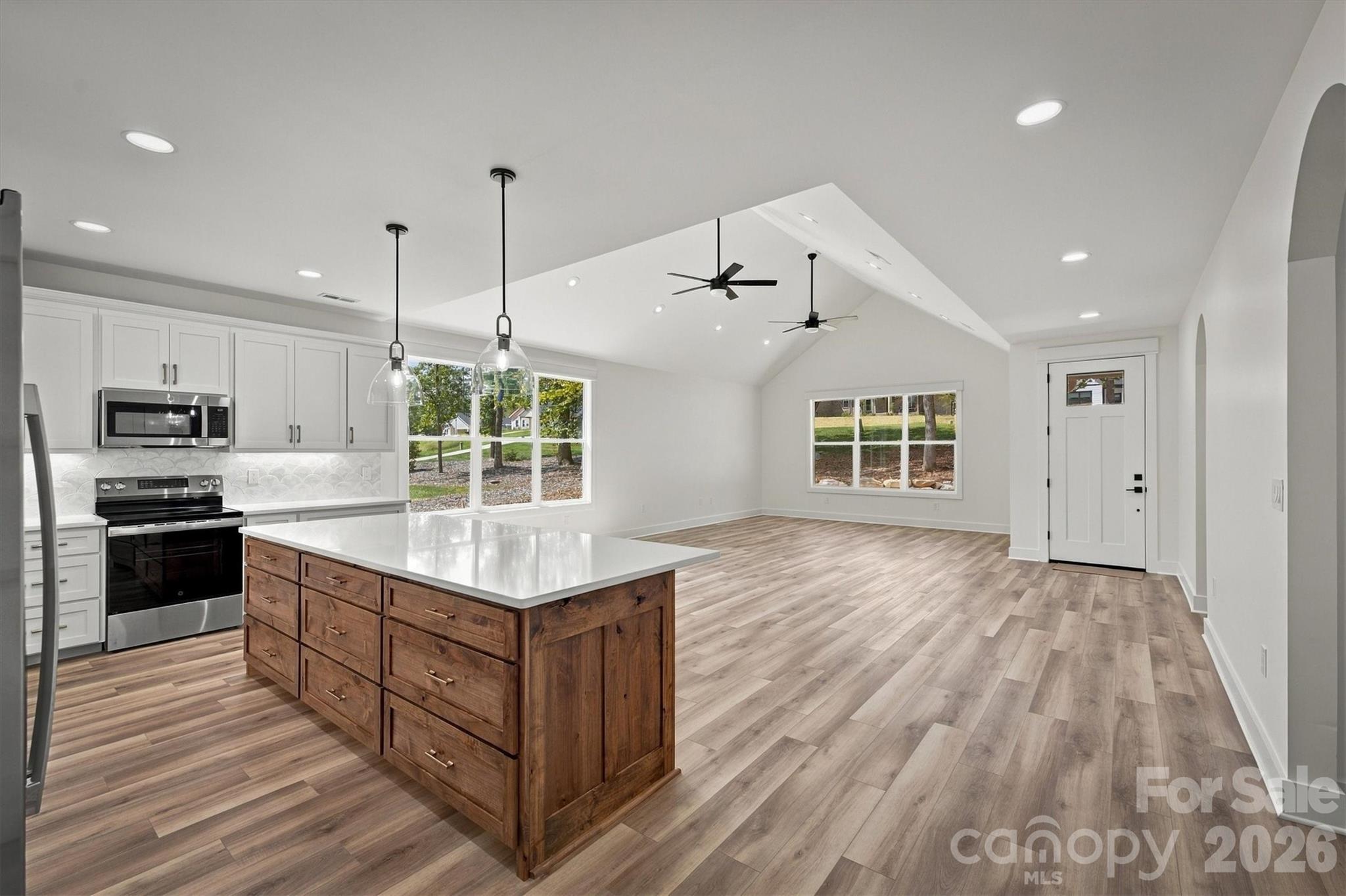 1062 Faith Court Property Photo 2