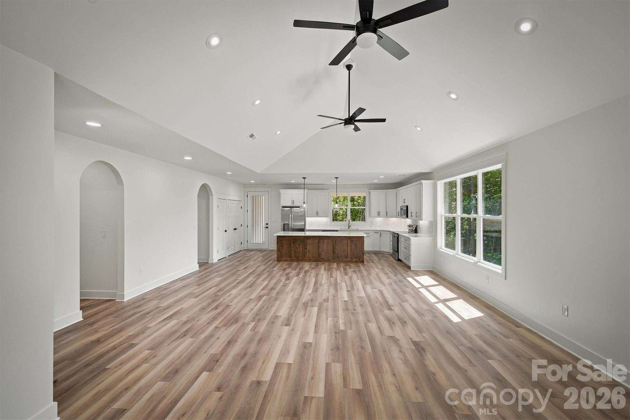 1062 Faith Court Property Photo 4