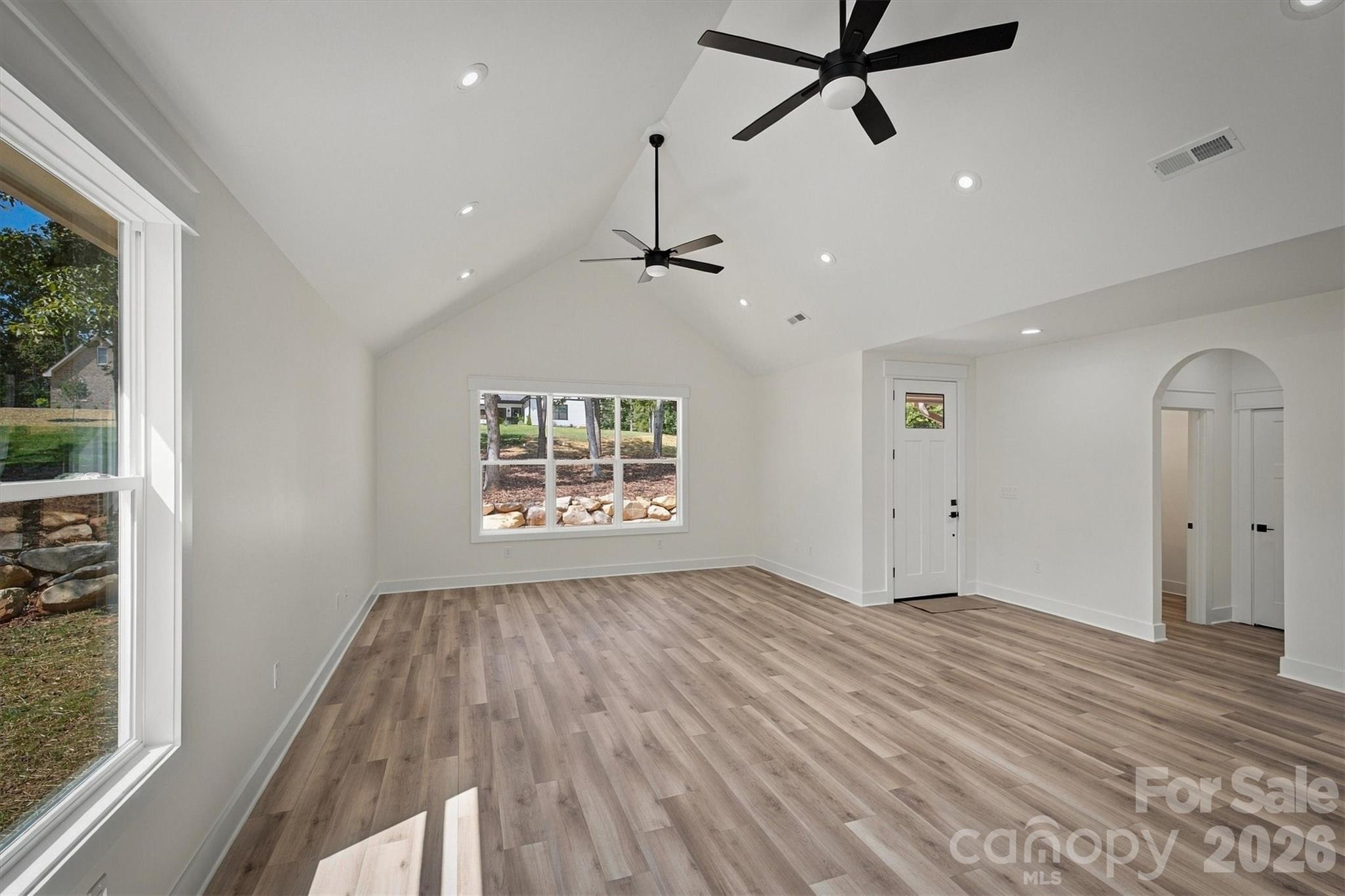 1062 Faith Court Property Photo 5
