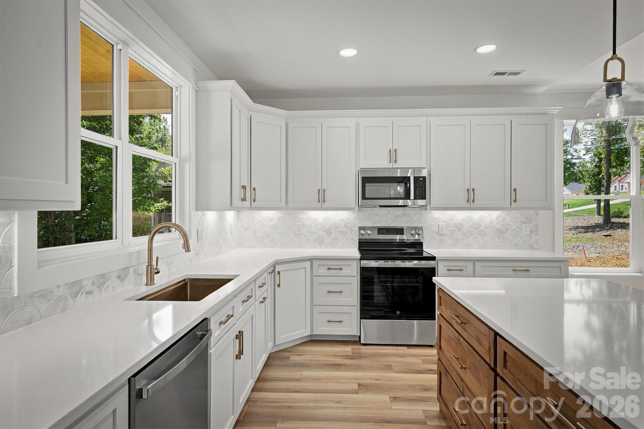 1062 Faith Court Property Photo 10