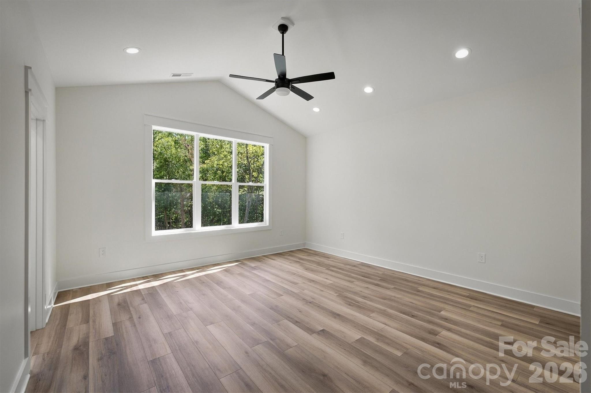 1062 Faith Court Property Photo 11