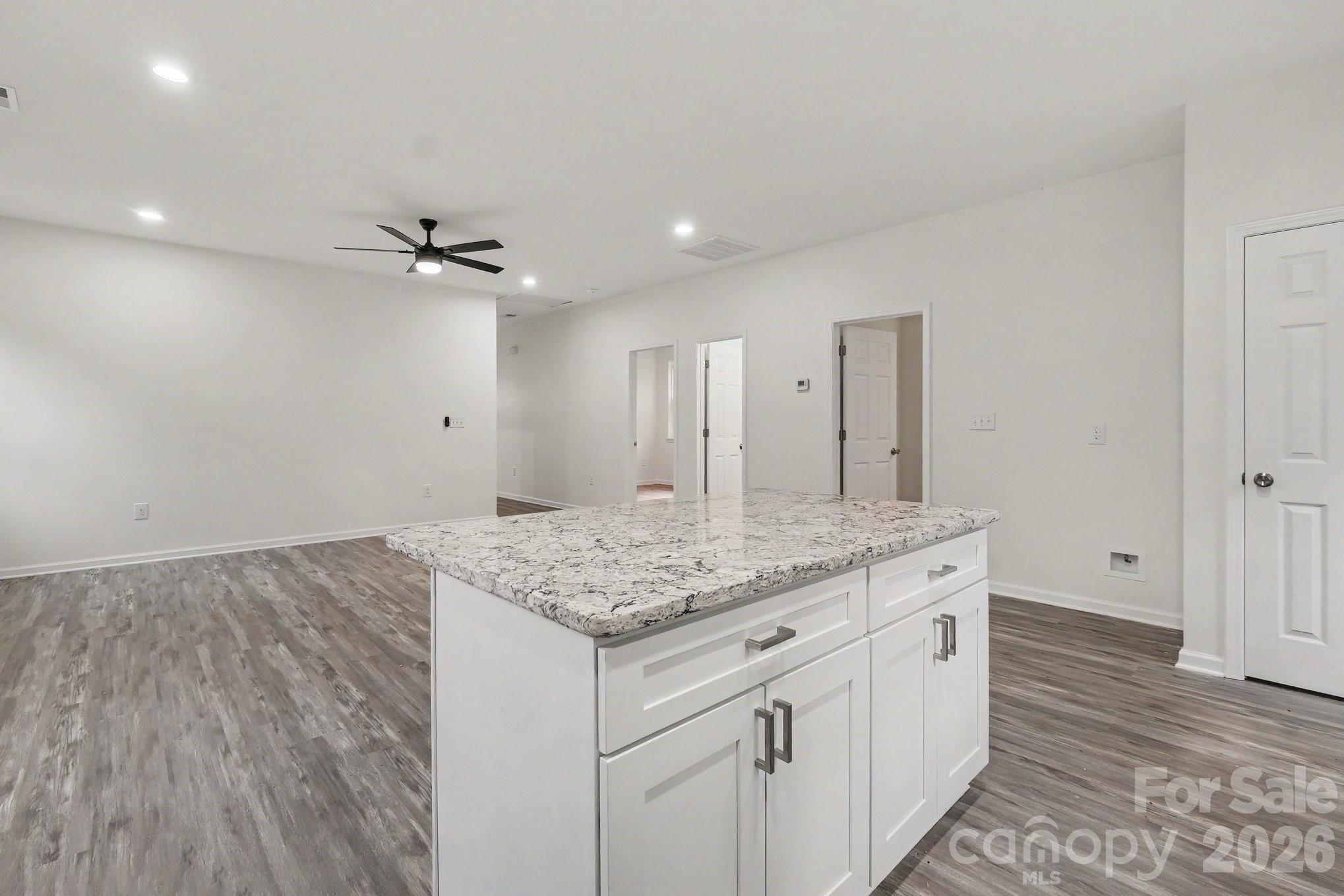 113 W Spencer Street Property Photo 6