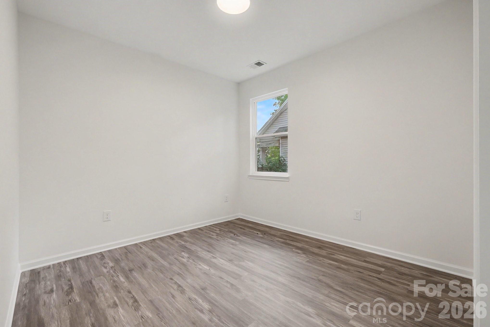 113 W Spencer Street Property Photo 15