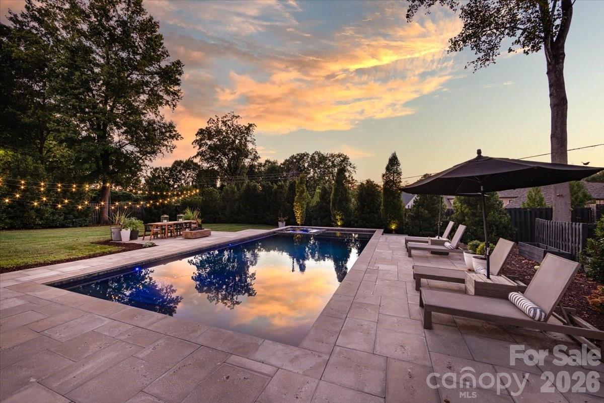 610 Lansdowne Road Property Photo 4