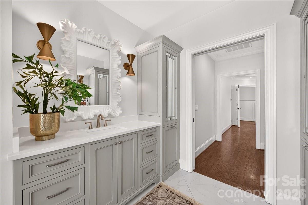 610 Lansdowne Road Property Photo 22