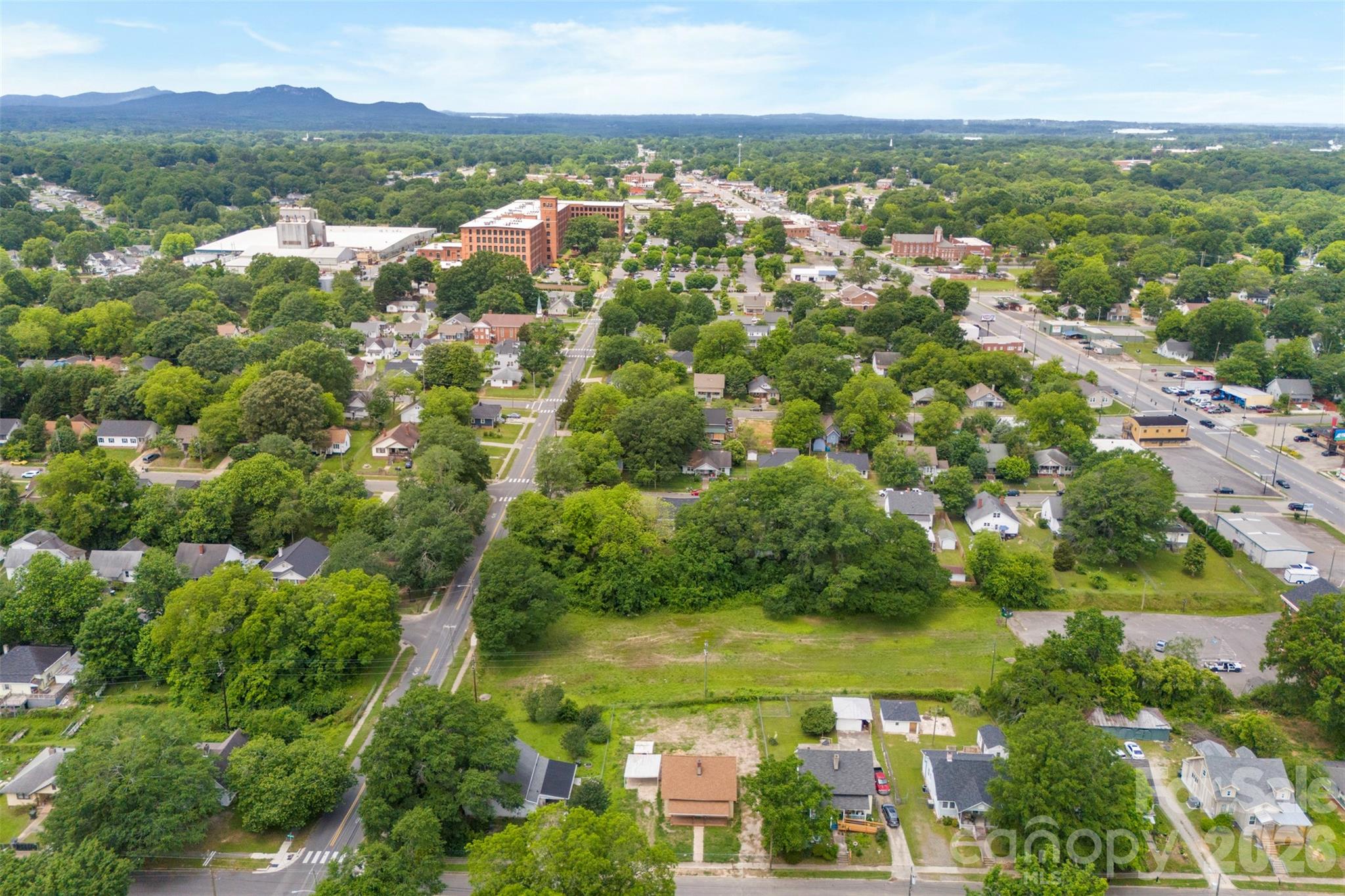 217 S Highland Street Property Photo 14