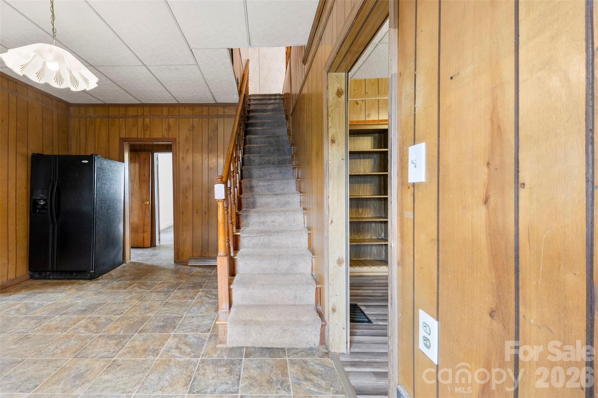 217 S Highland Street Property Photo 22