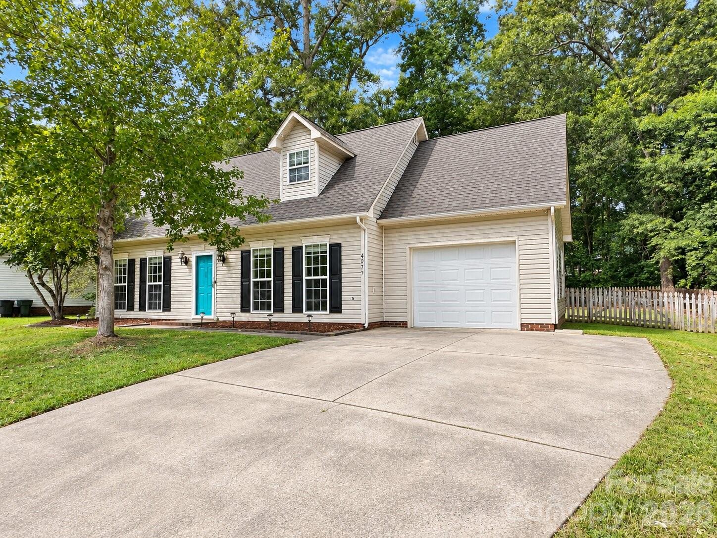 4075 Zebulon Avenue Property Photo 4