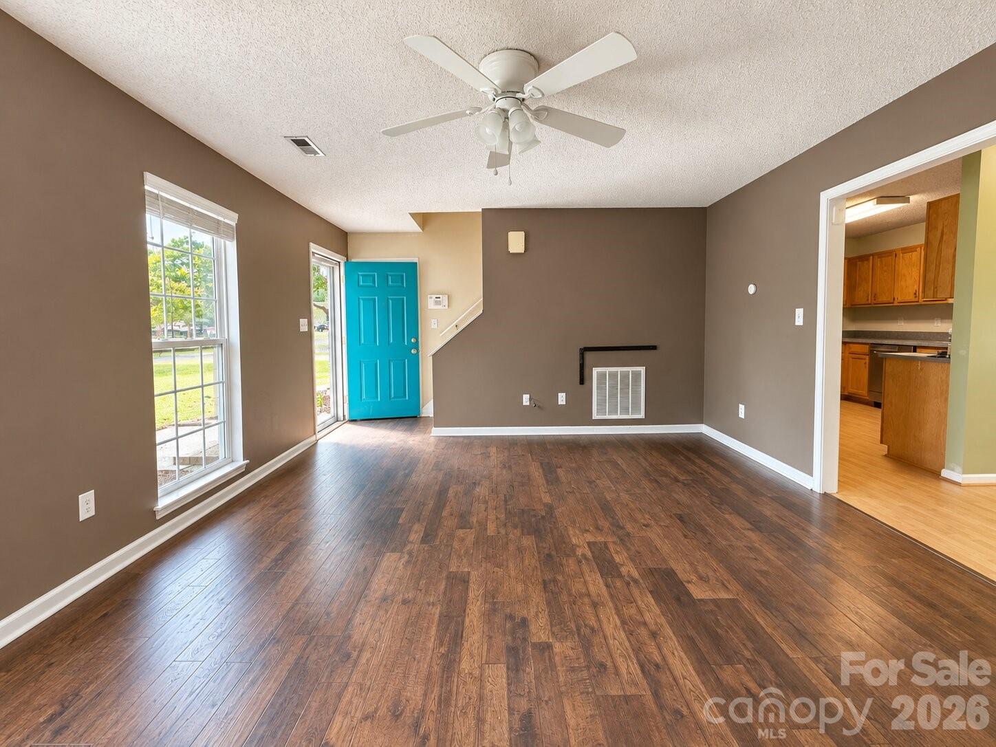 4075 Zebulon Avenue Property Photo 6