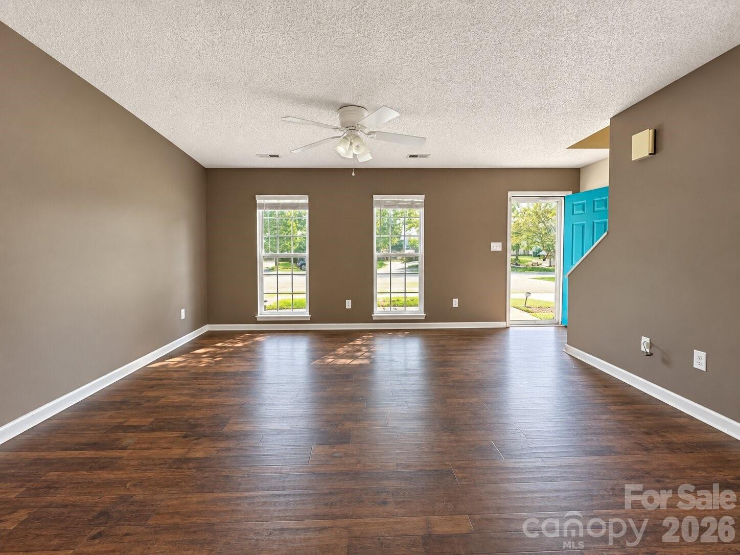 4075 Zebulon Avenue Property Photo 9