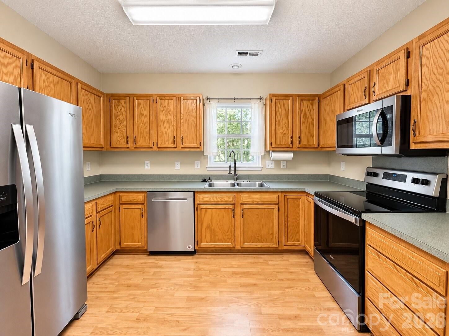 4075 Zebulon Avenue Property Photo 12