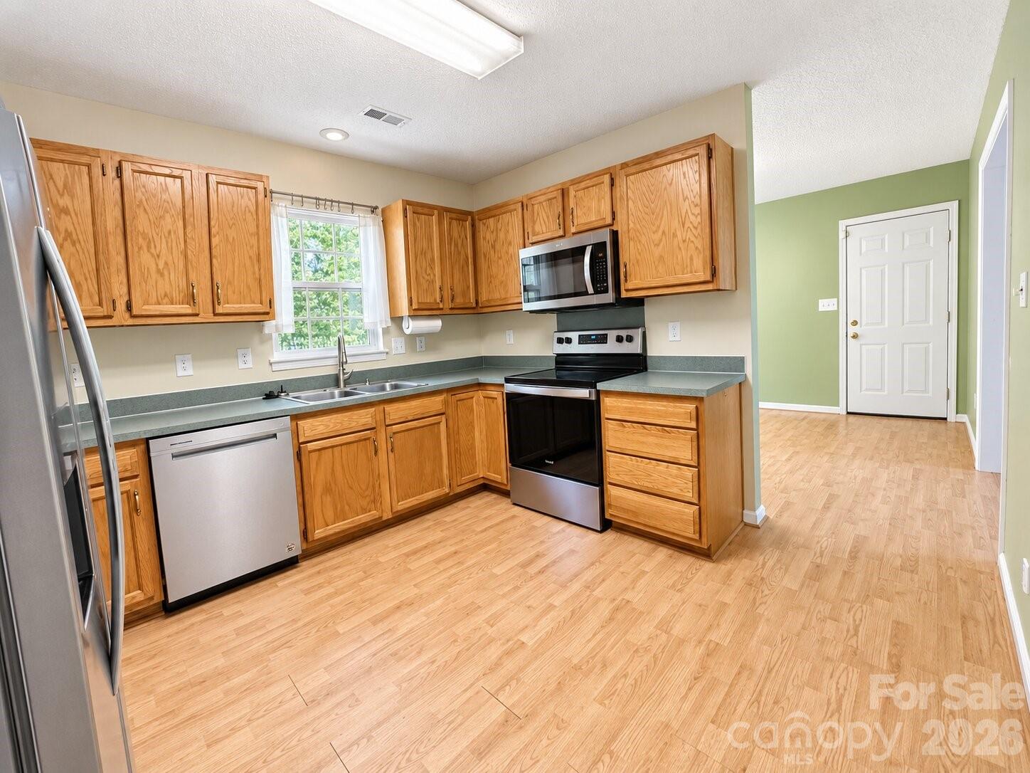 4075 Zebulon Avenue Property Photo 15