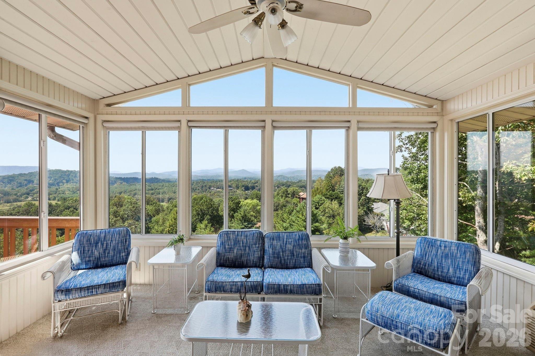 244 Mountain Valley Drive Property Photo 18