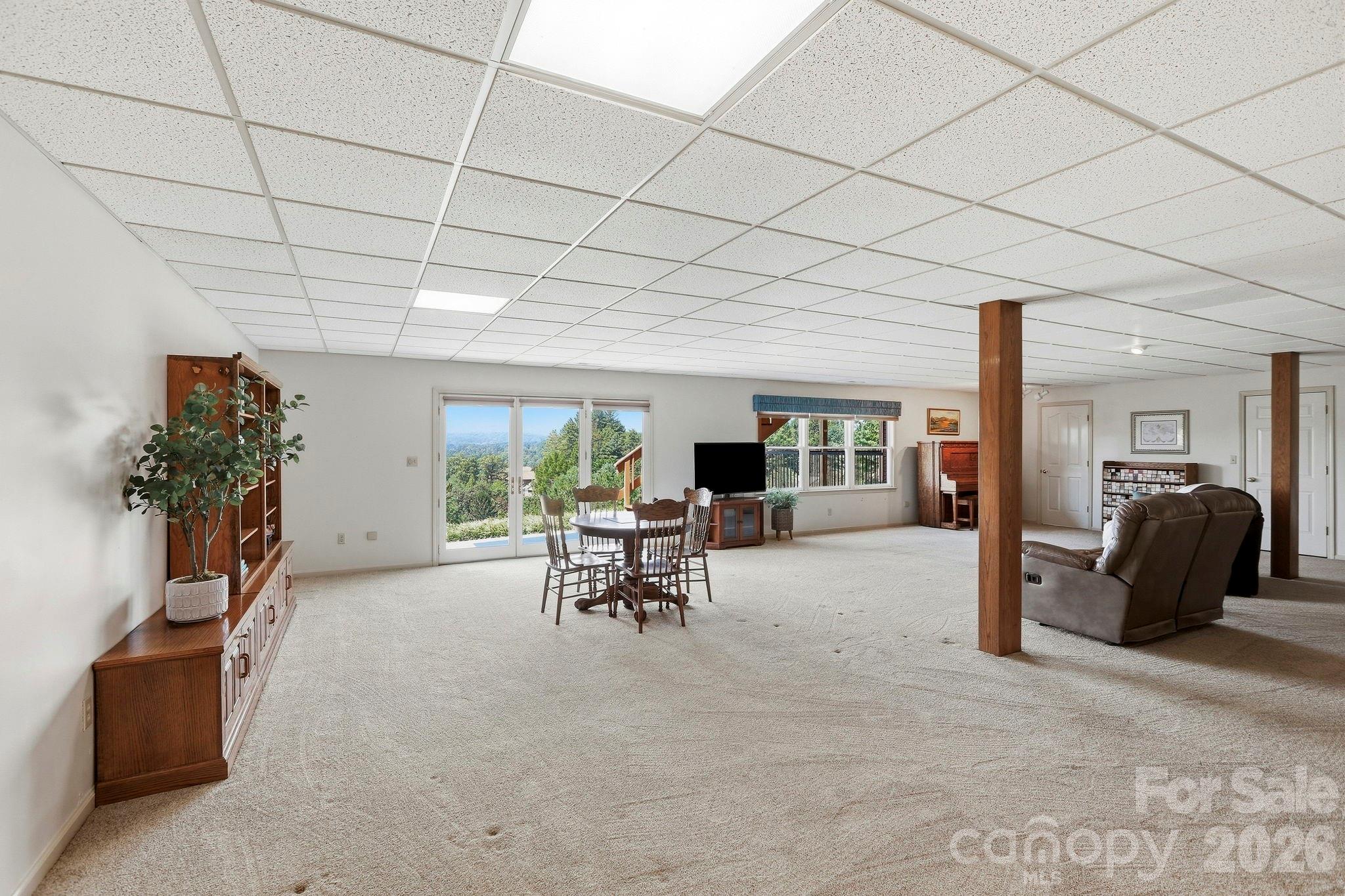 244 Mountain Valley Drive Property Photo 33
