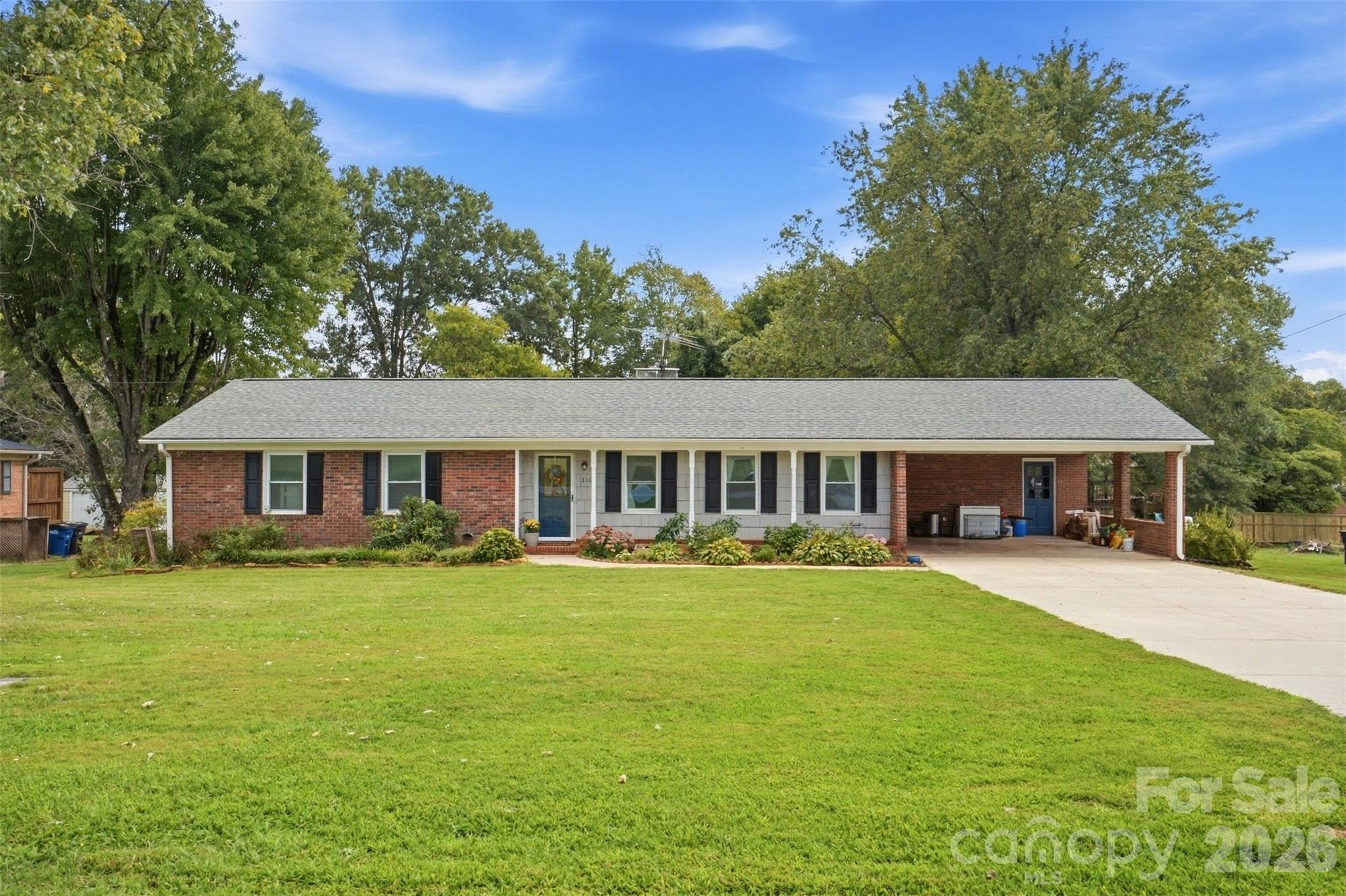 310 Museum Road Property Photo 1
