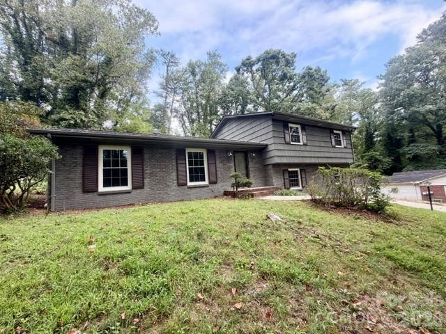 845 Cherokee Place Property Photo 2