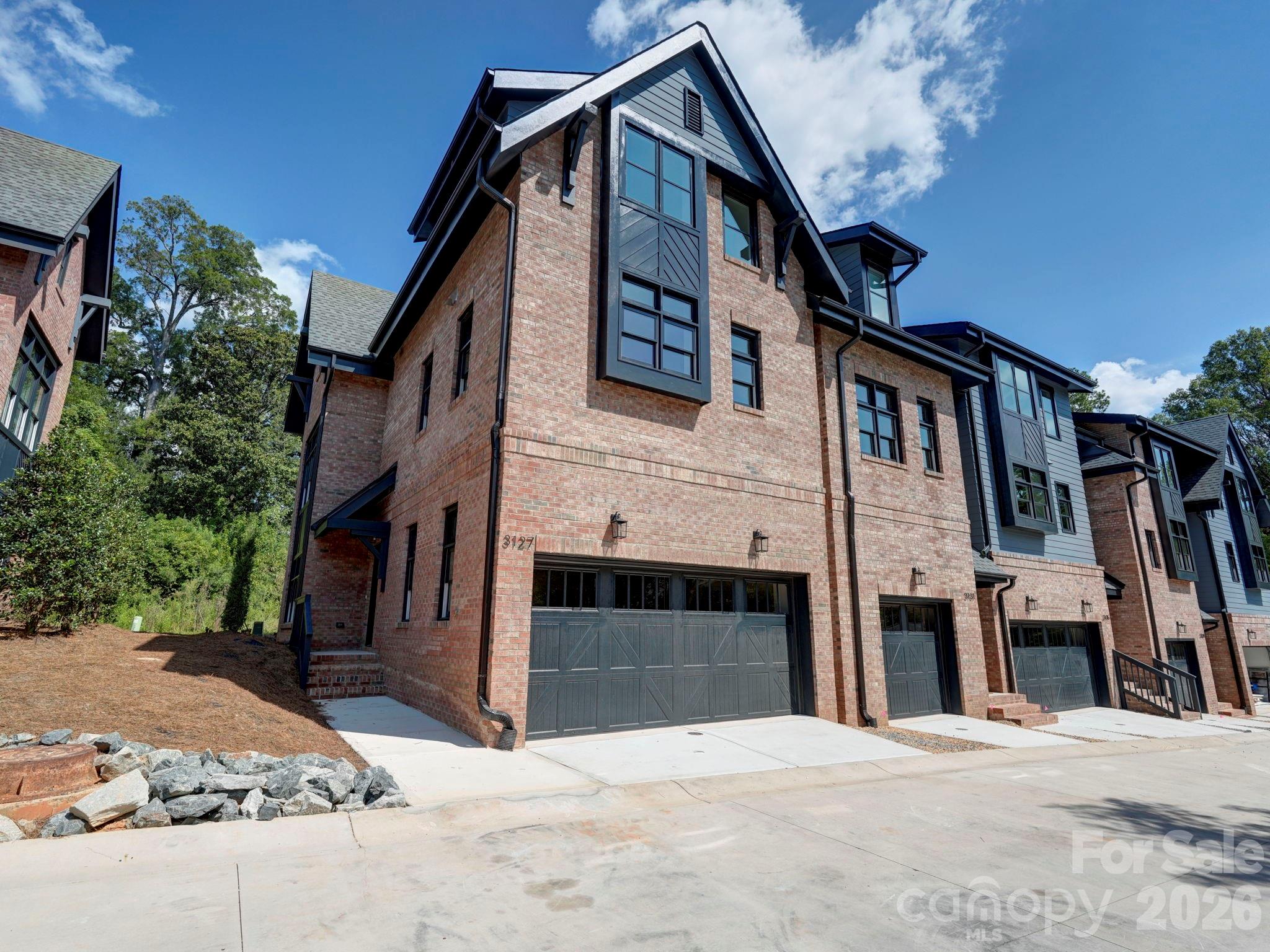 3127 Colyer Place Property Photo 1