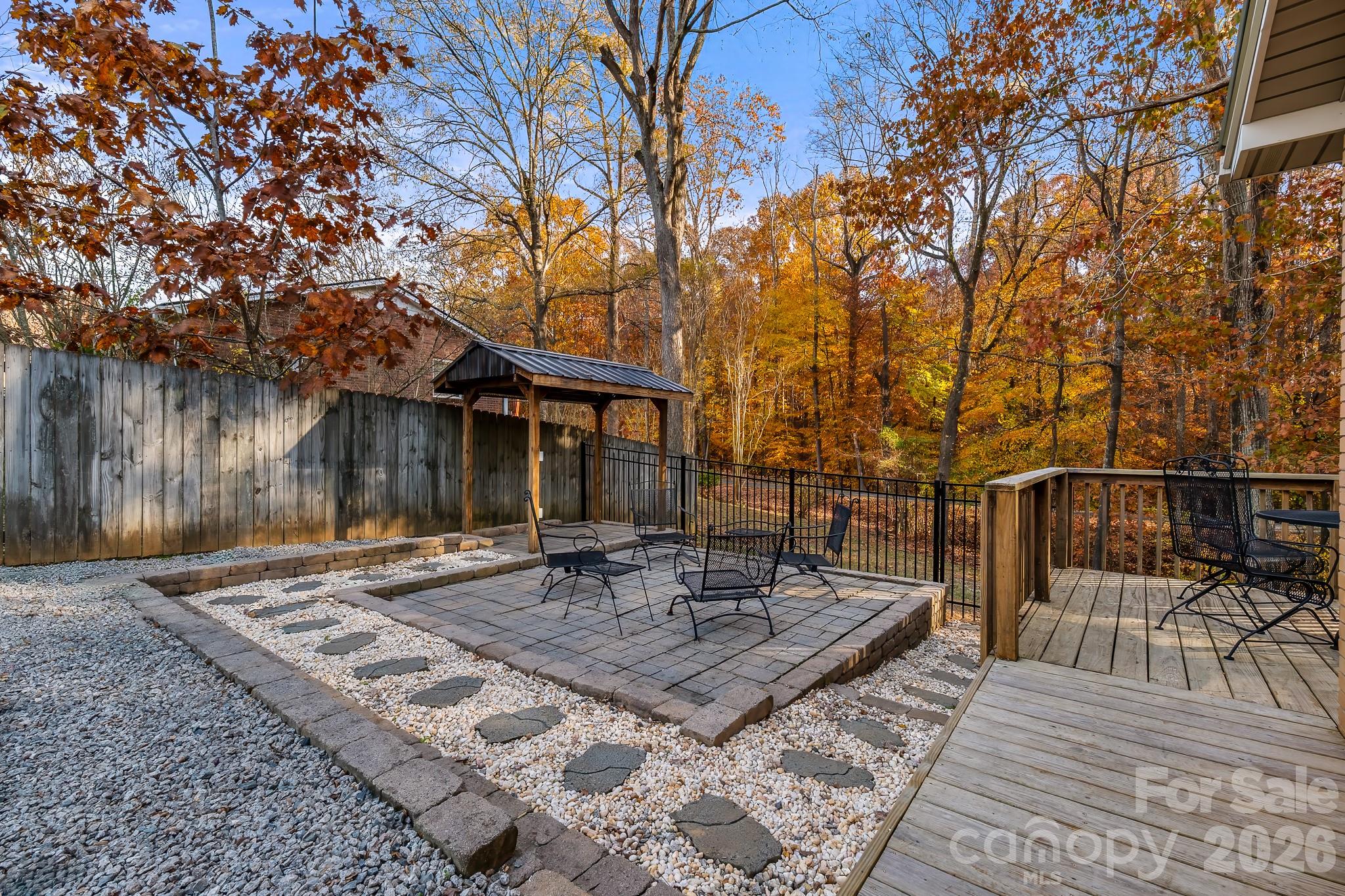 8711 Ellis Road Property Photo 23