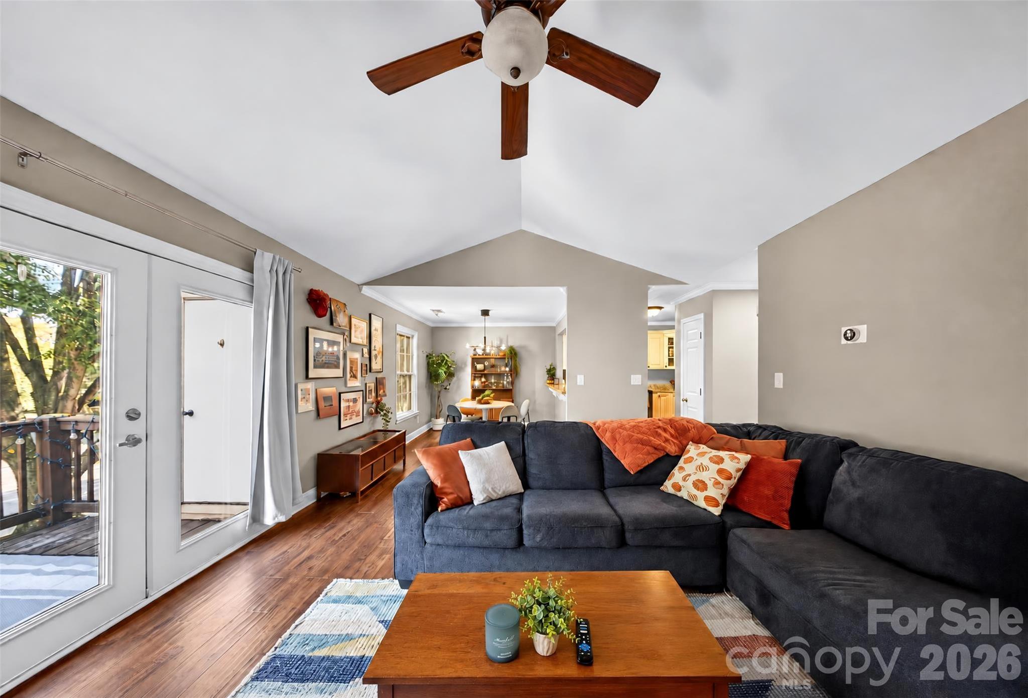 3200 Selwyn Farms Lane Unit 7 Property Photo 1