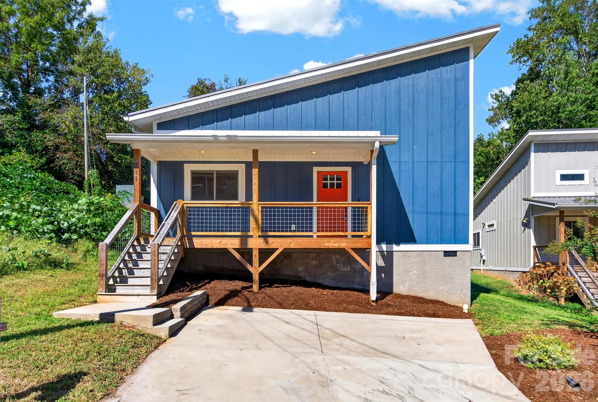 211 Hanover Street Property Photo 1