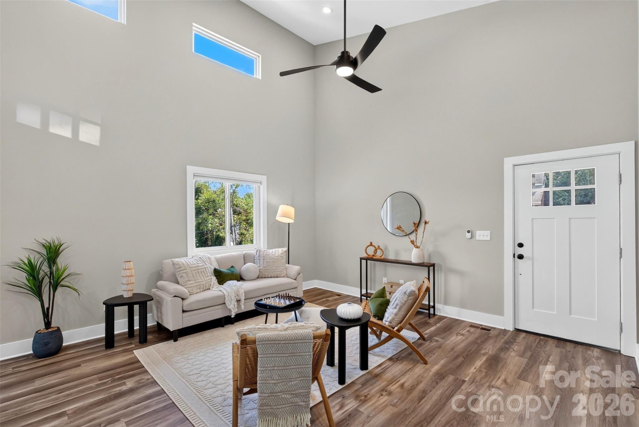 211 Hanover Street Property Photo 6