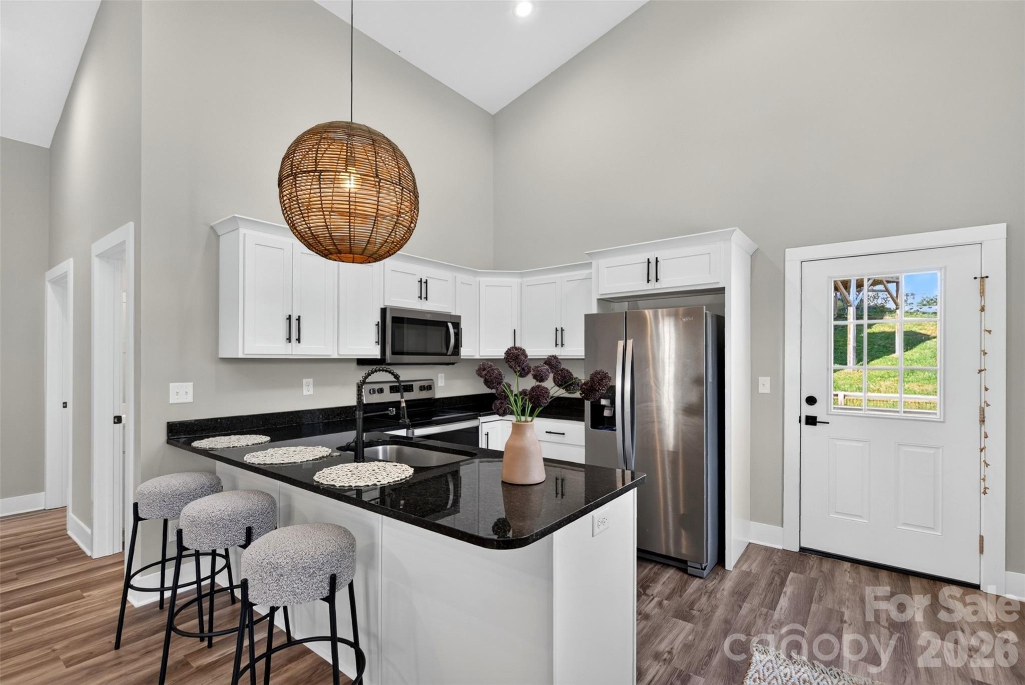211 Hanover Street Property Photo 10