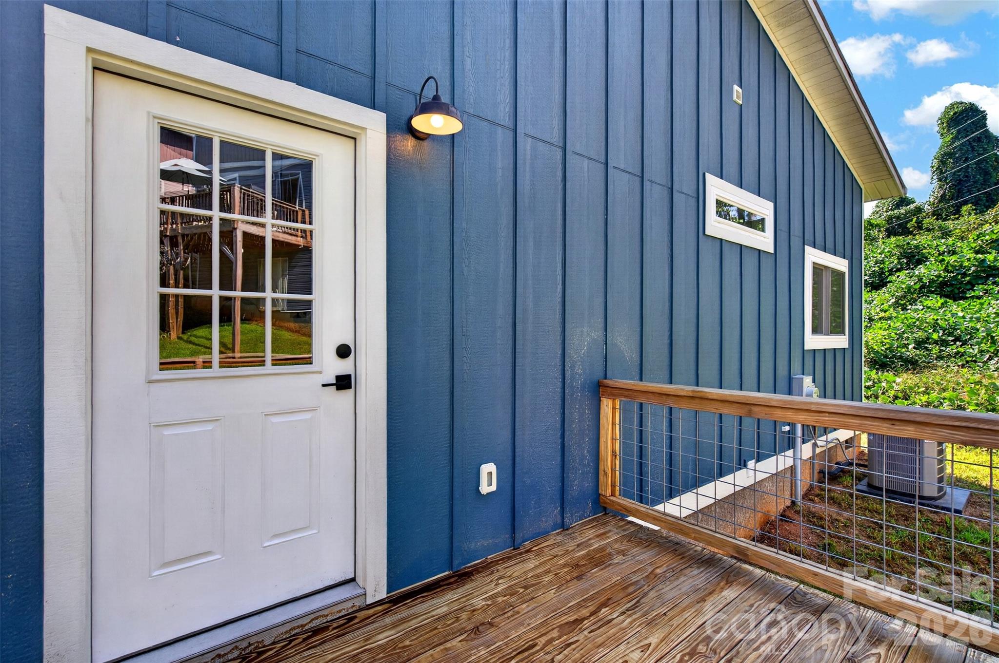211 Hanover Street Property Photo 19