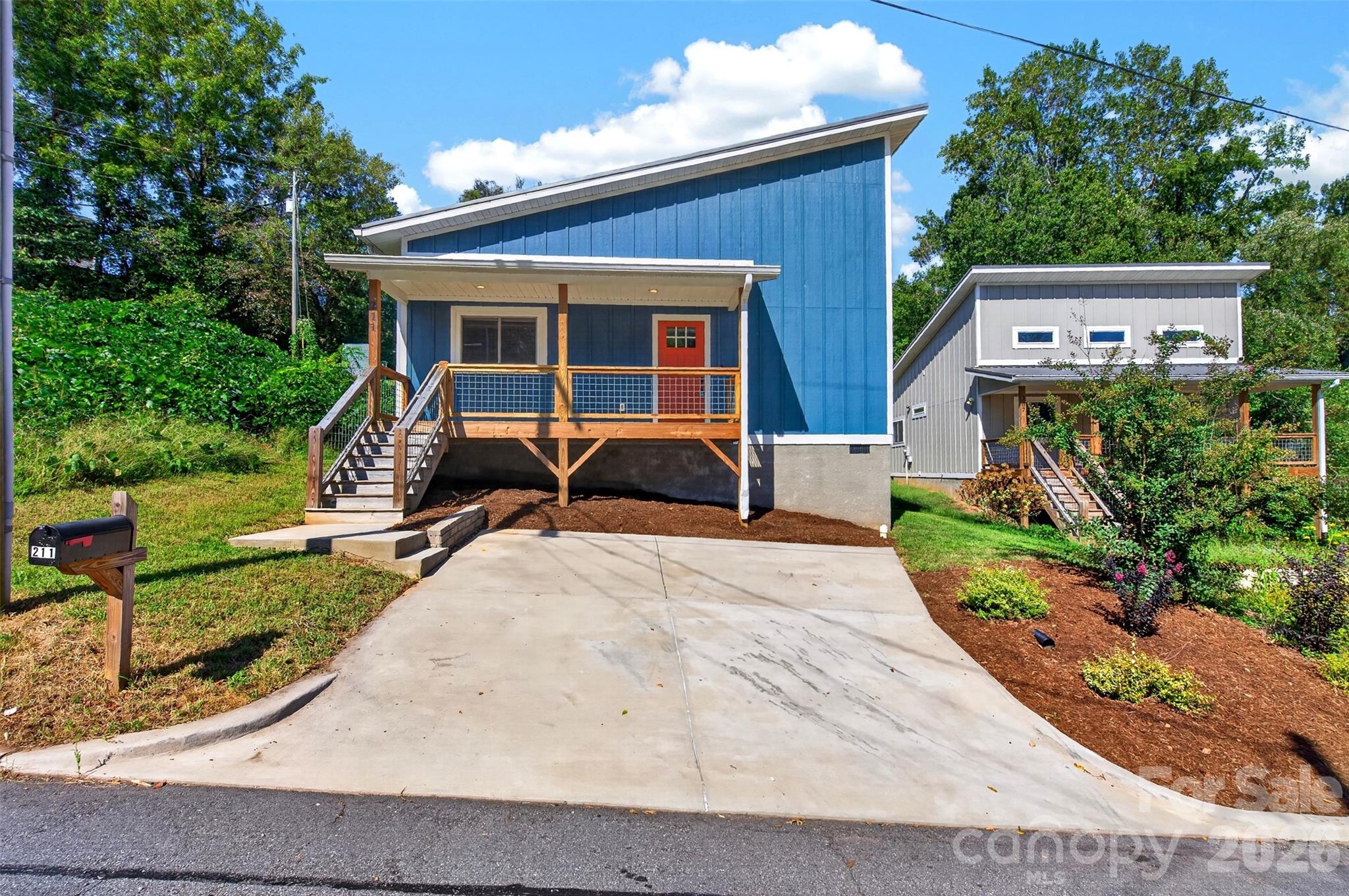 211 Hanover Street Property Photo 21