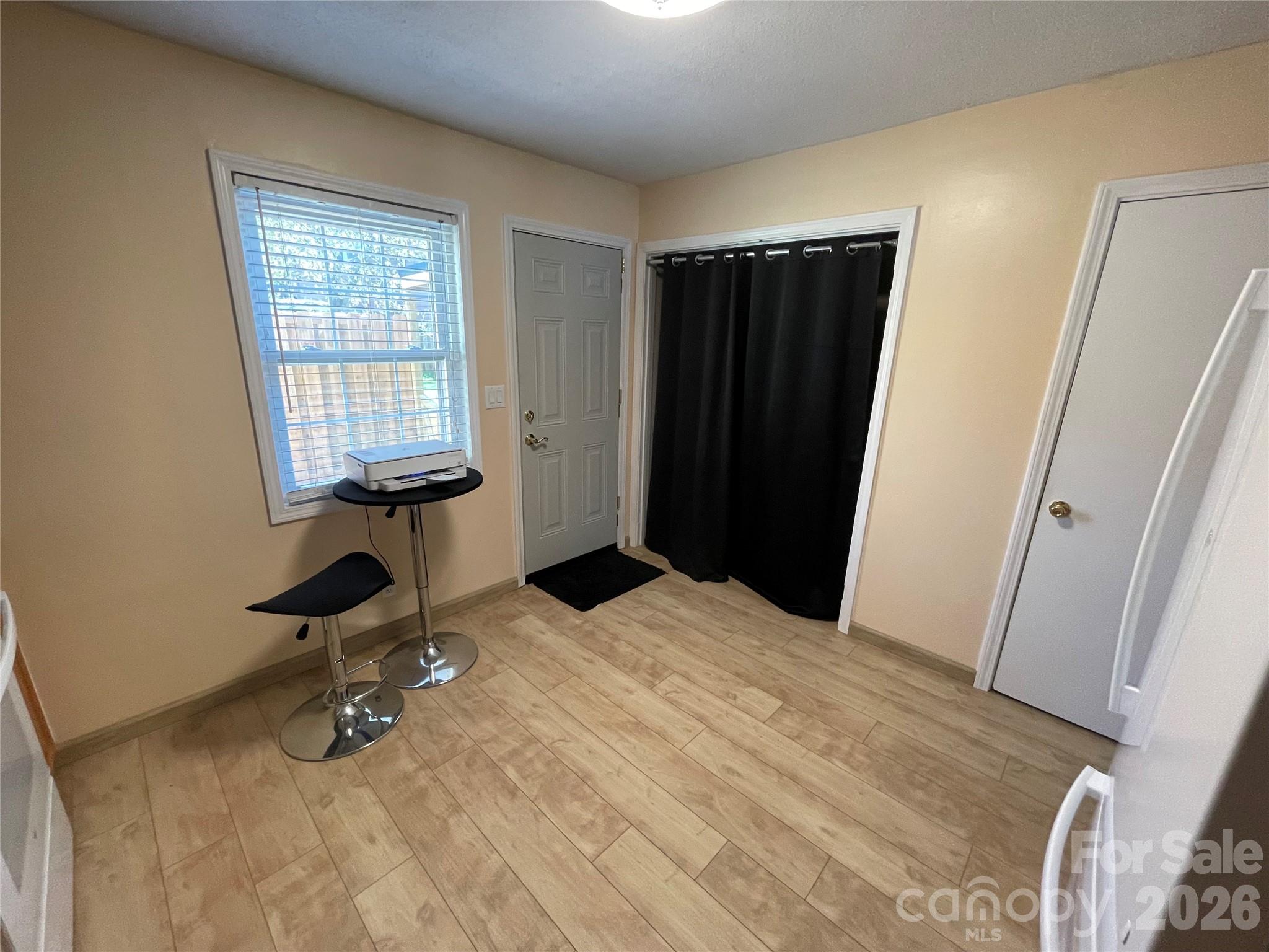 1300 Larchmont Place 311 Property Photo 5