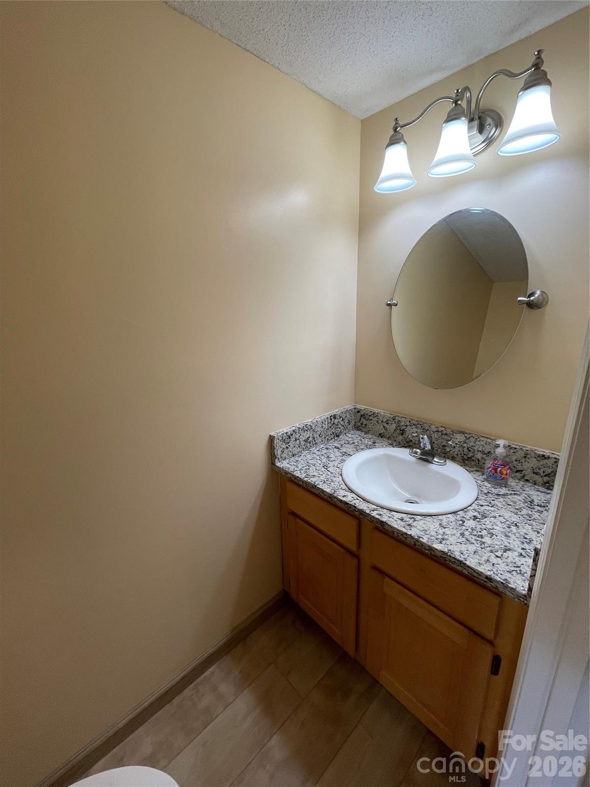 1300 Larchmont Place 311 Property Photo 6