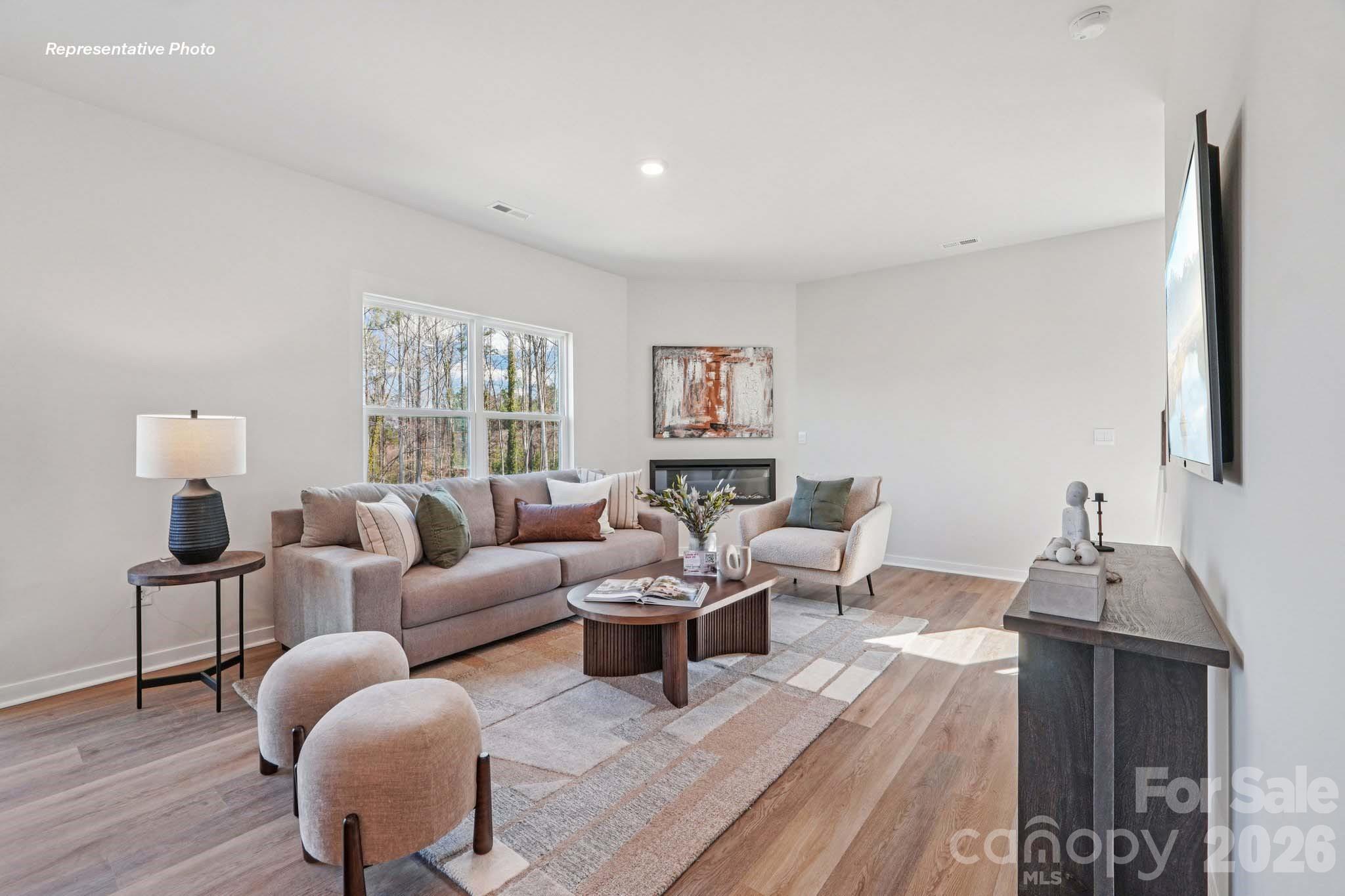 7542 Bainbridge Road Property Photo 4
