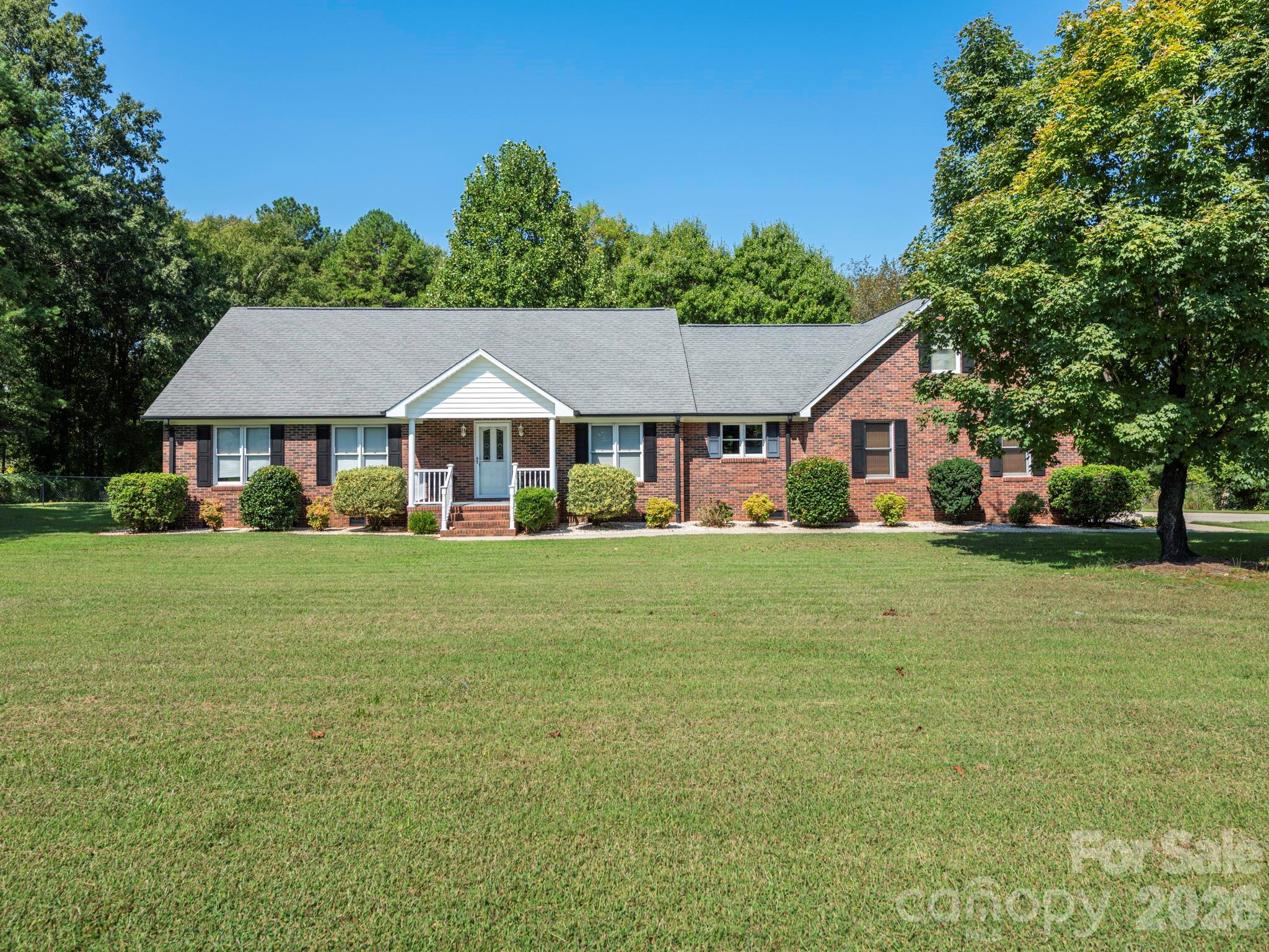 2434 Plantation Road Property Photo 1