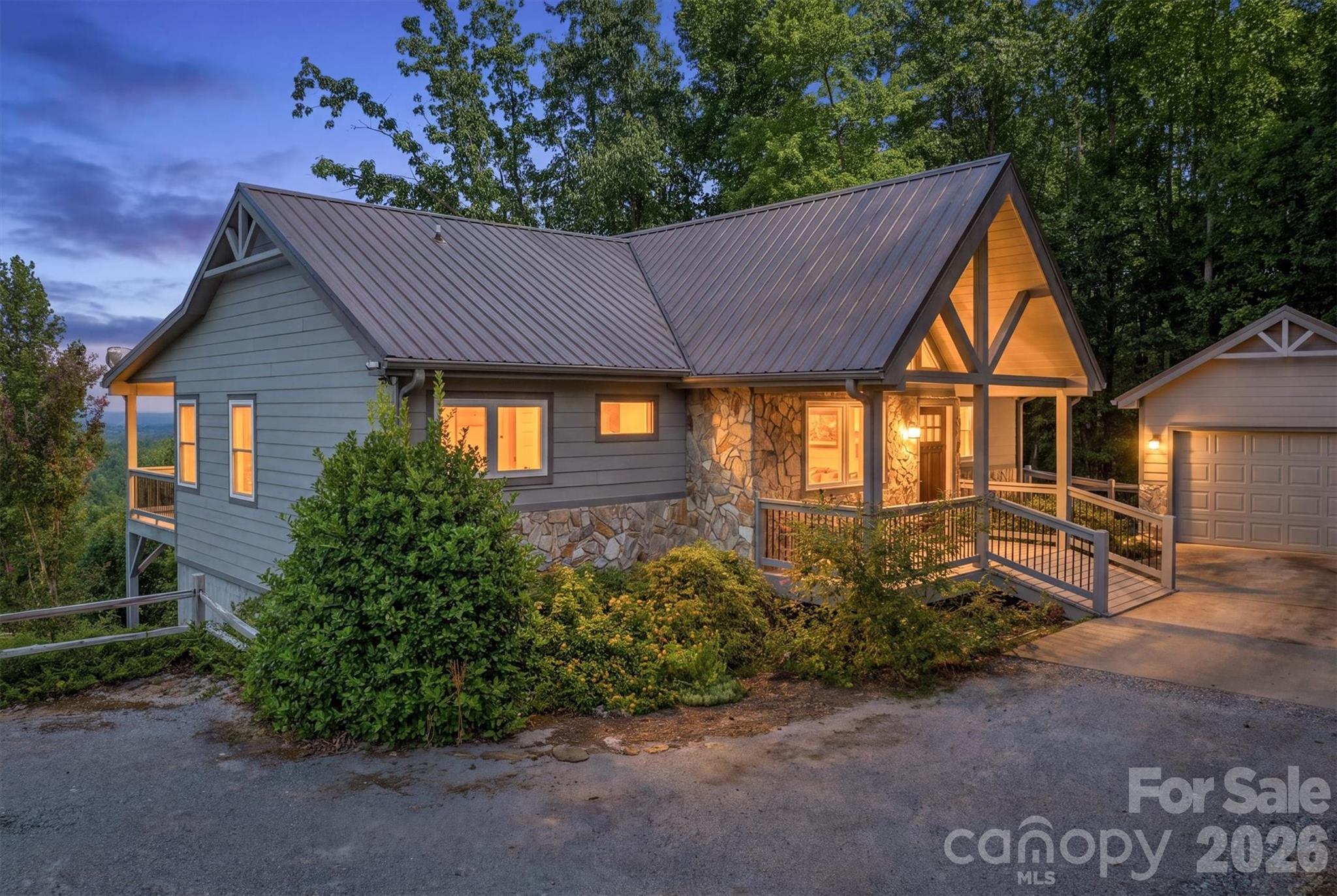 2262 Grandview Peaks Drive Property Photo 1