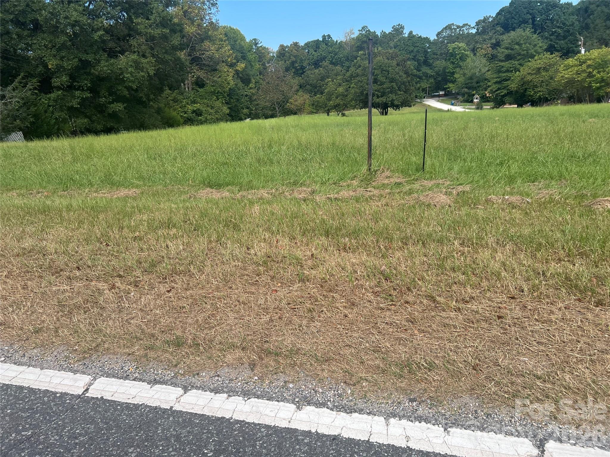 123 Spring Meadow Drive Property Photo 6