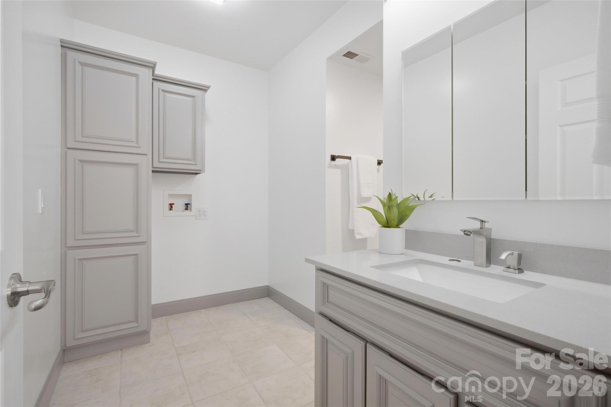 5134 Cressingham Drive Property Photo 39