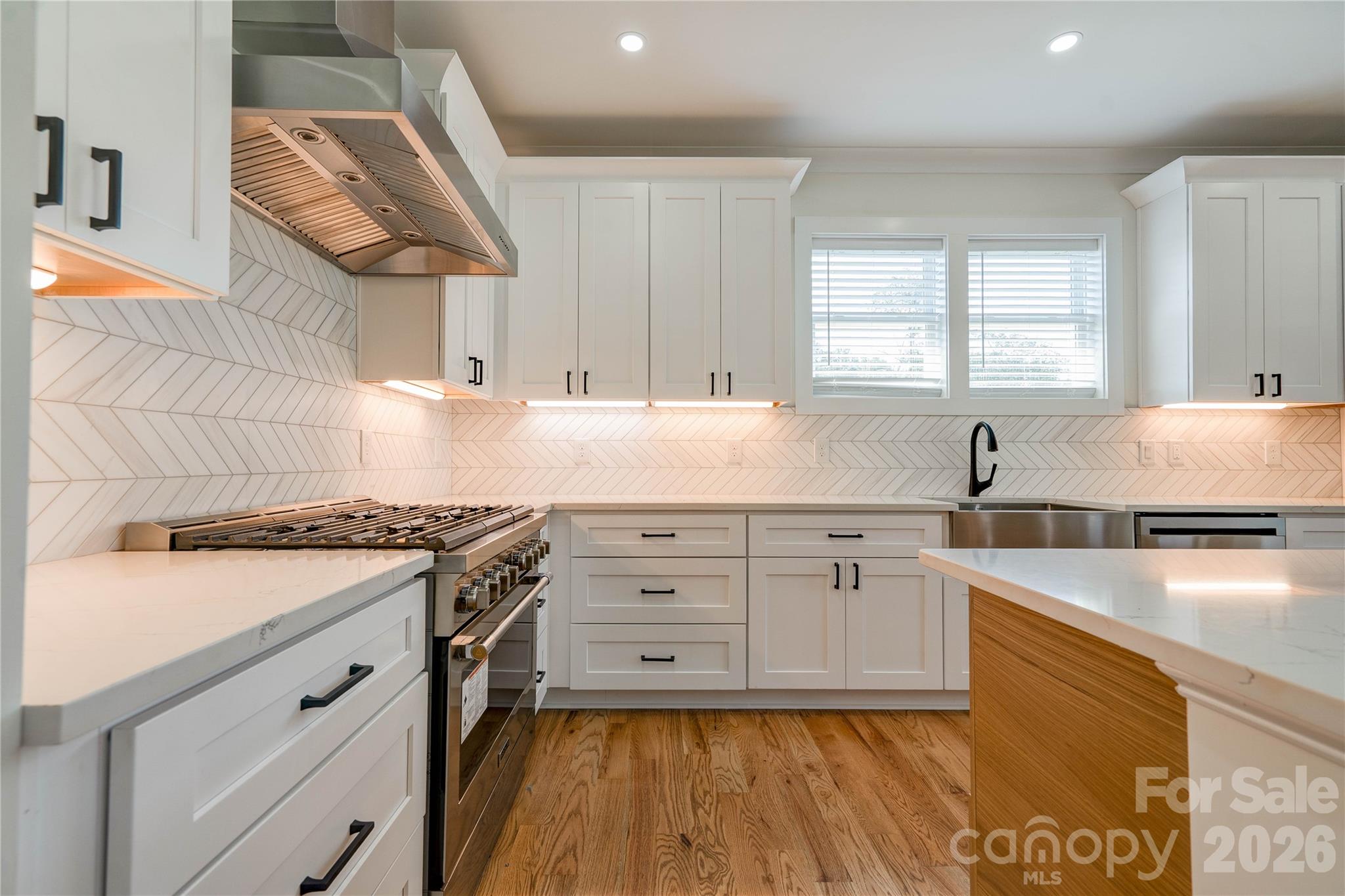 157 Sir Gregory Drive Property Photo 4