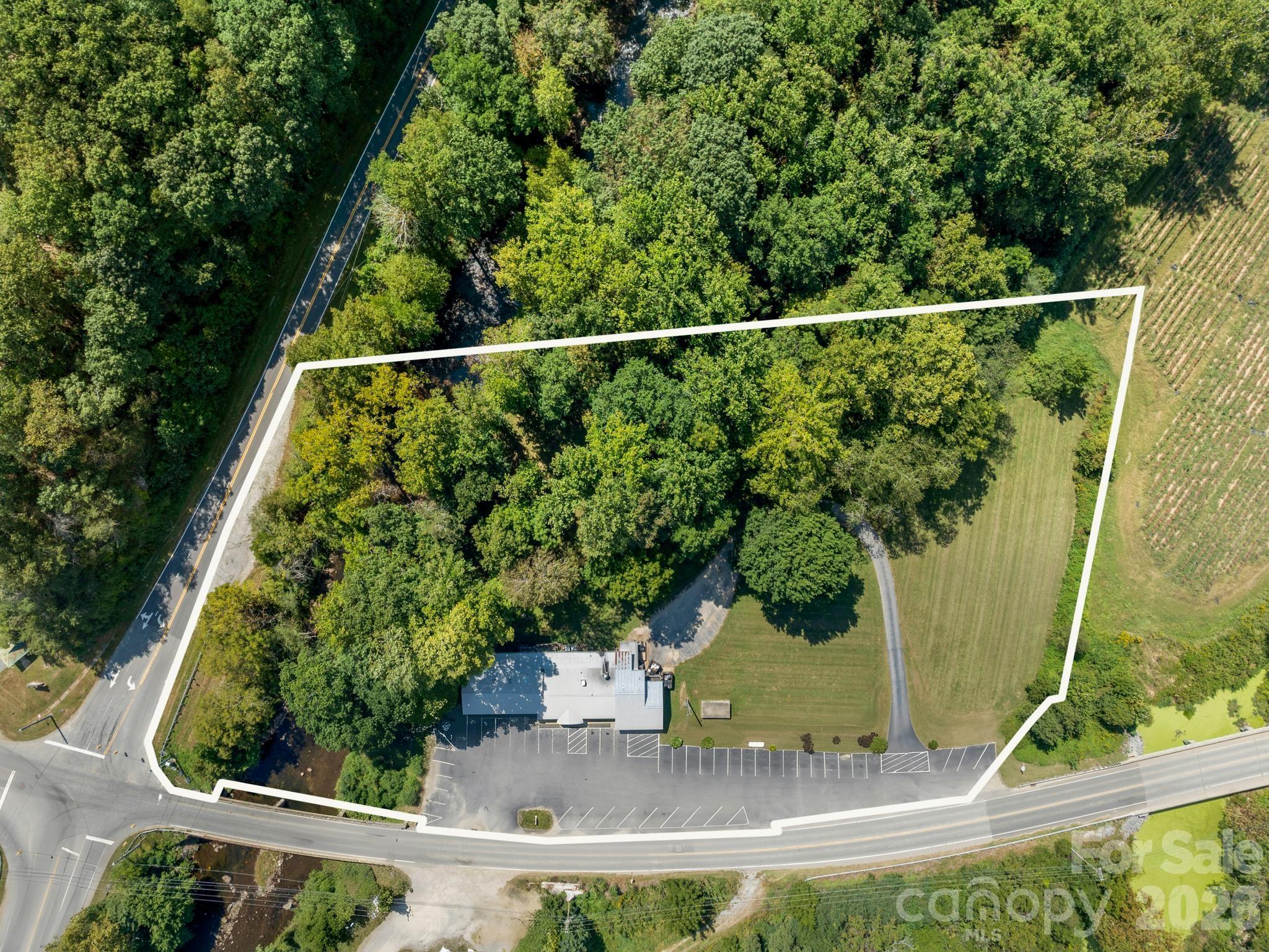 6306 Pigeon Road Property Photo 4