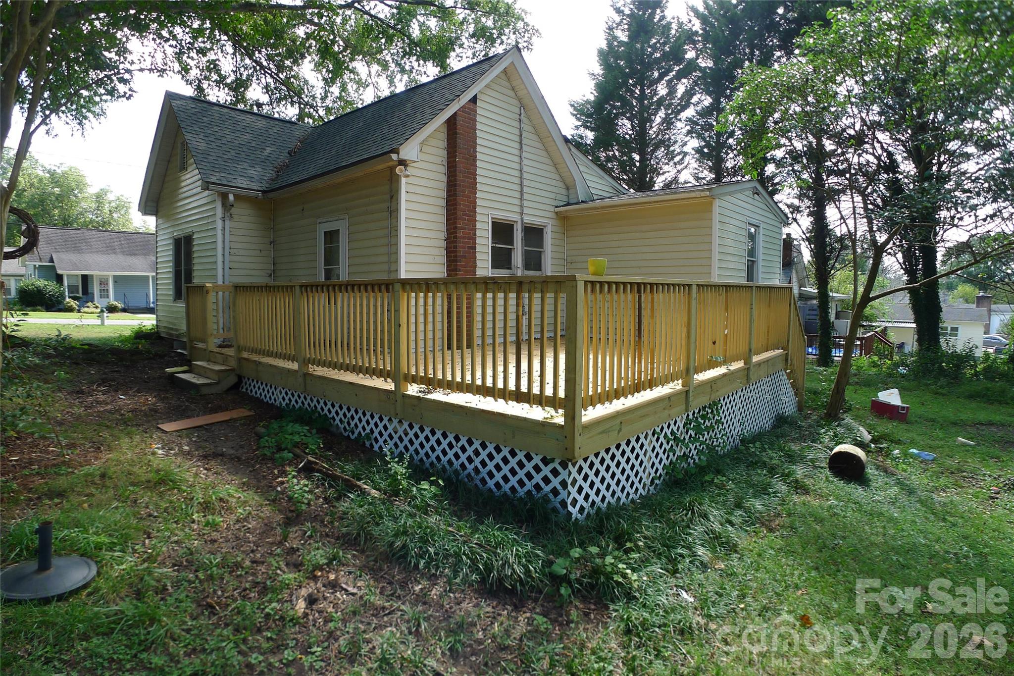 161 Center Street 30 Property Photo 4