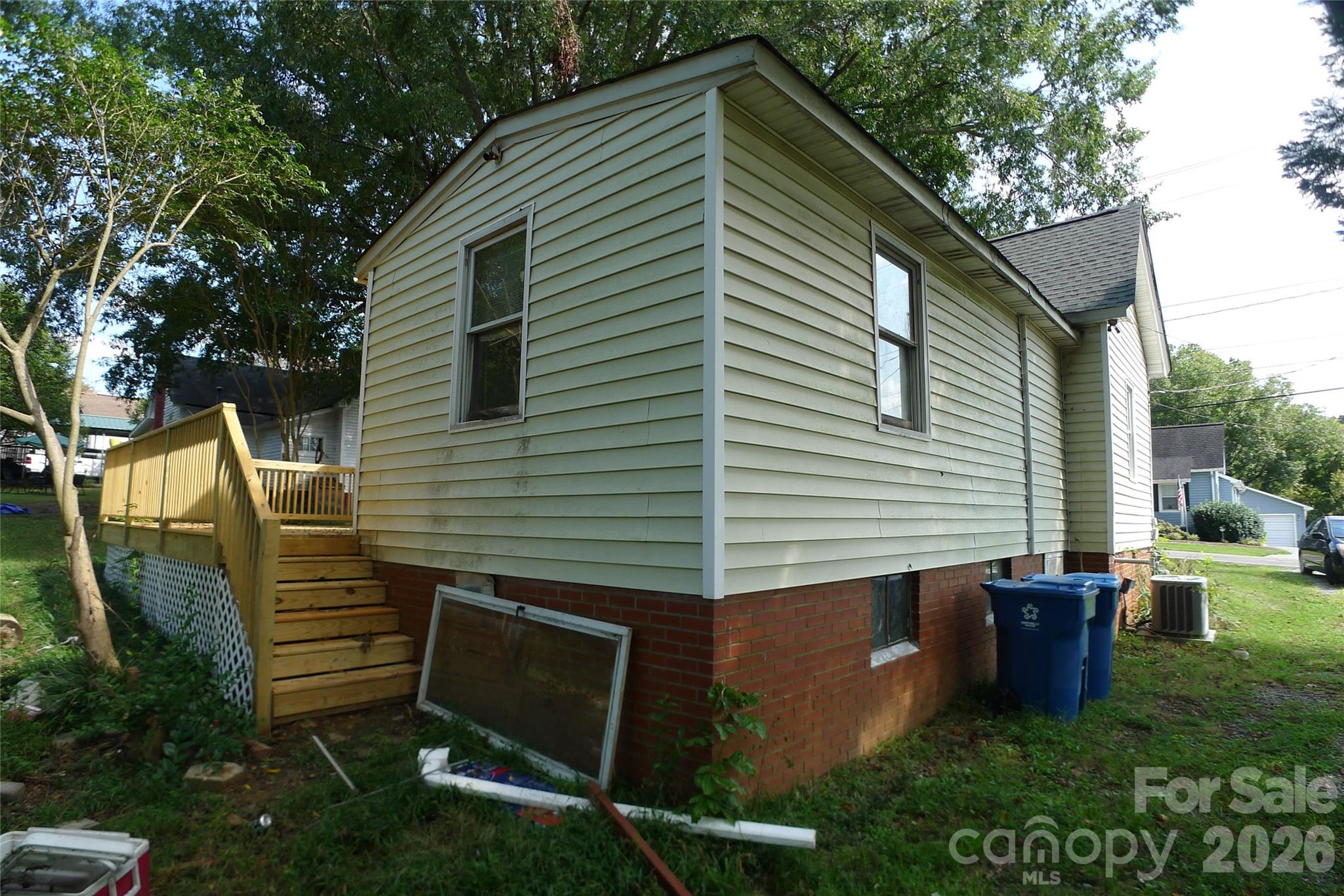 161 Center Street 30 Property Photo 6