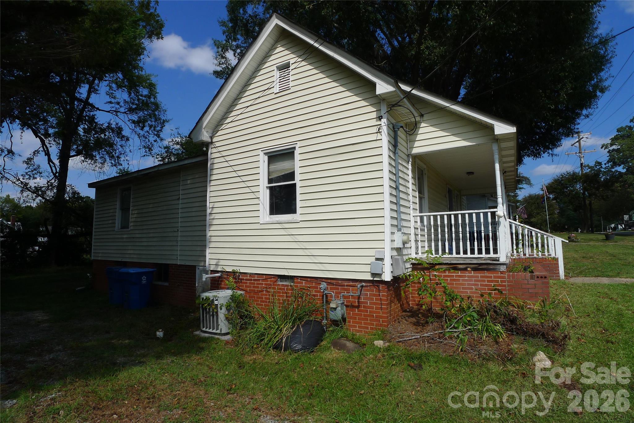 161 Center Street 30 Property Photo 7