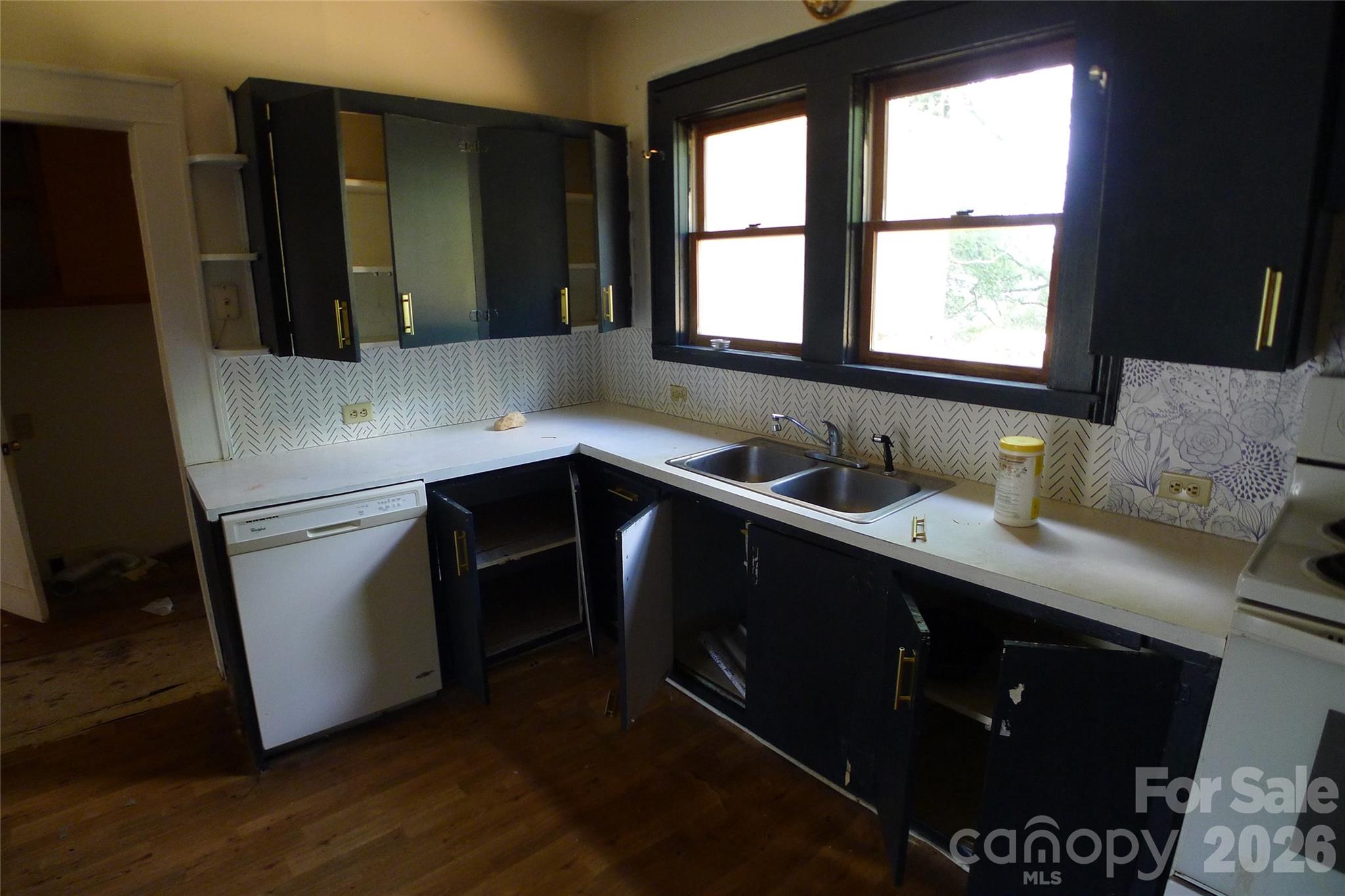 161 Center Street 30 Property Photo 17