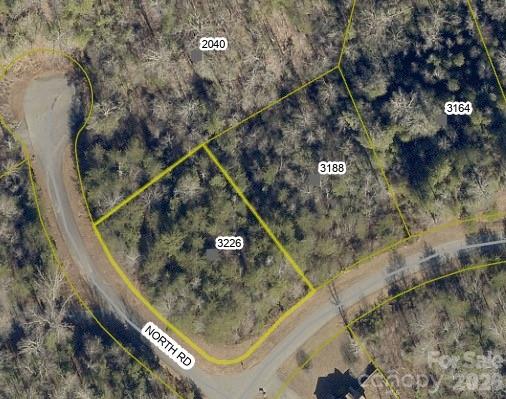 3188,3226 Lake Drive Property Photo 3