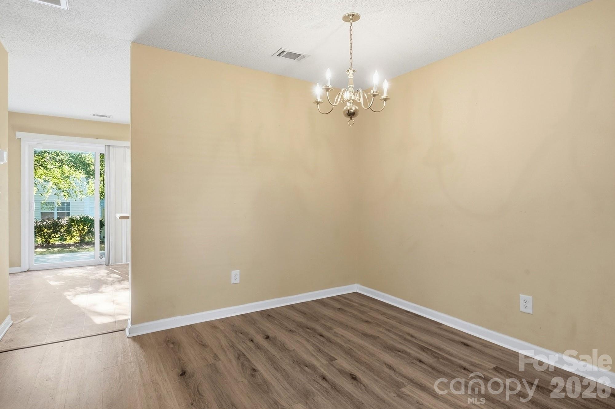 11214 Grass Field Road Property Photo 5