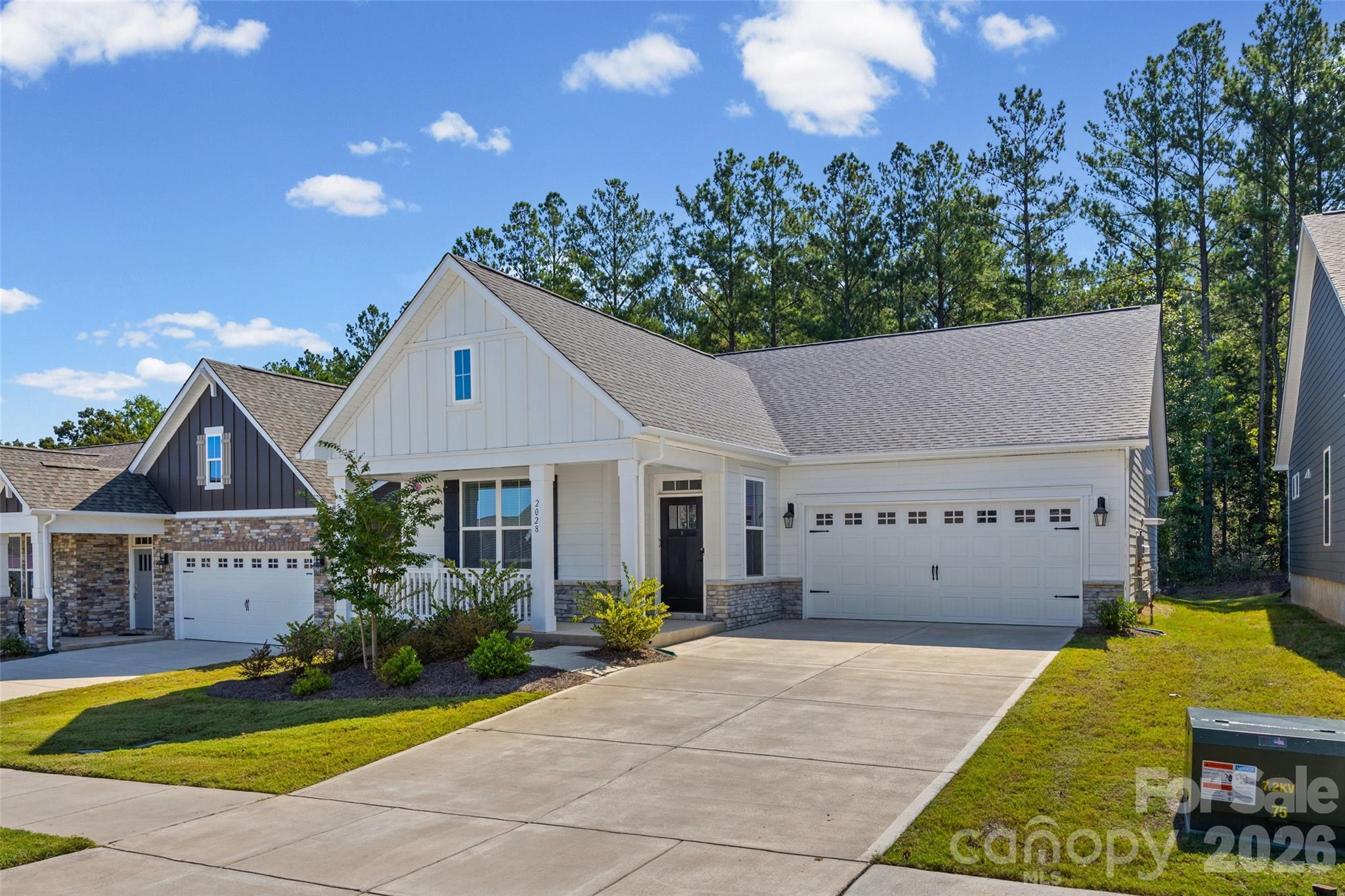2028 Skyhawk Drive Property Photo 3
